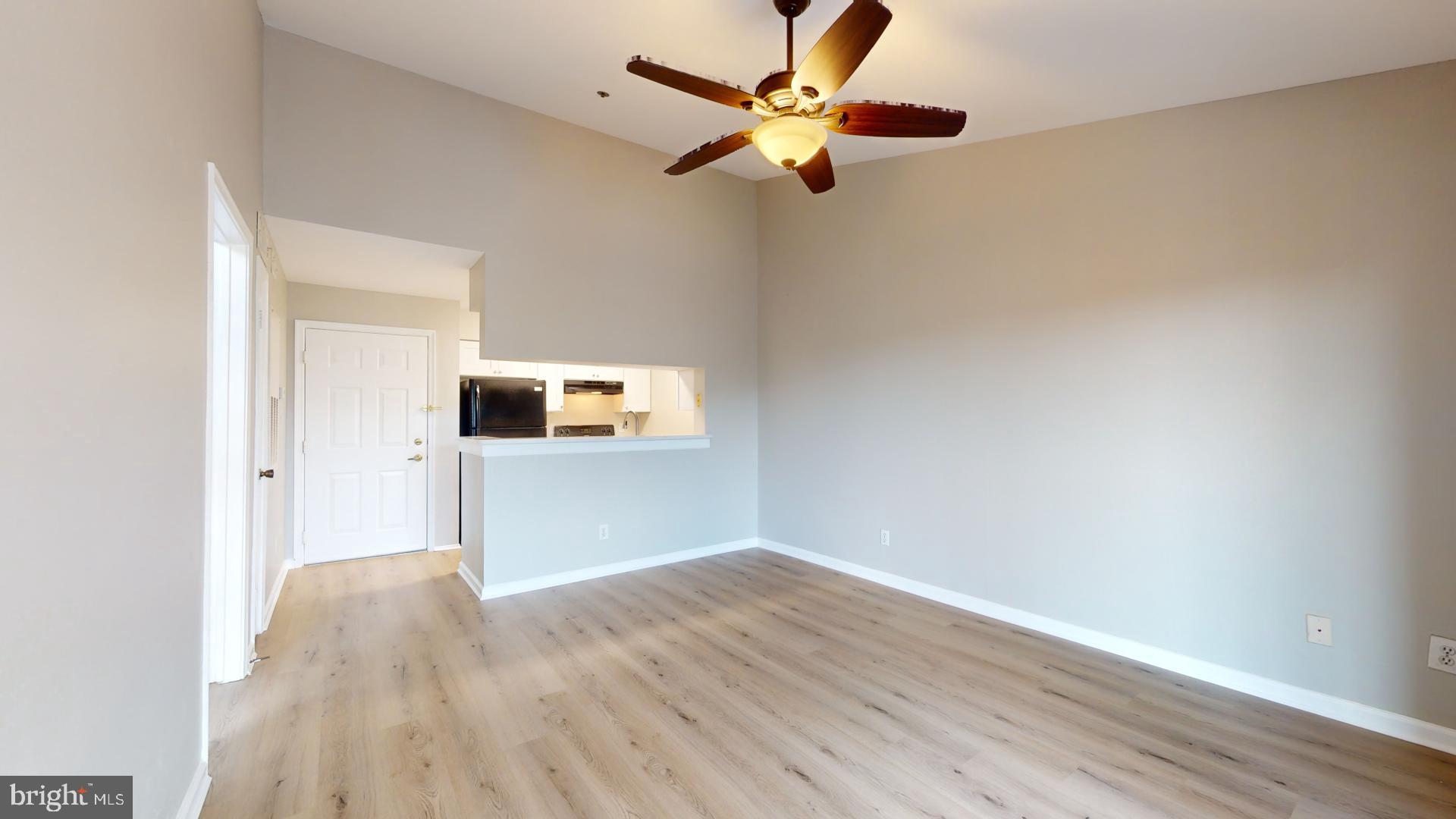 POINTE AT PARK CENTER - Residential Lease