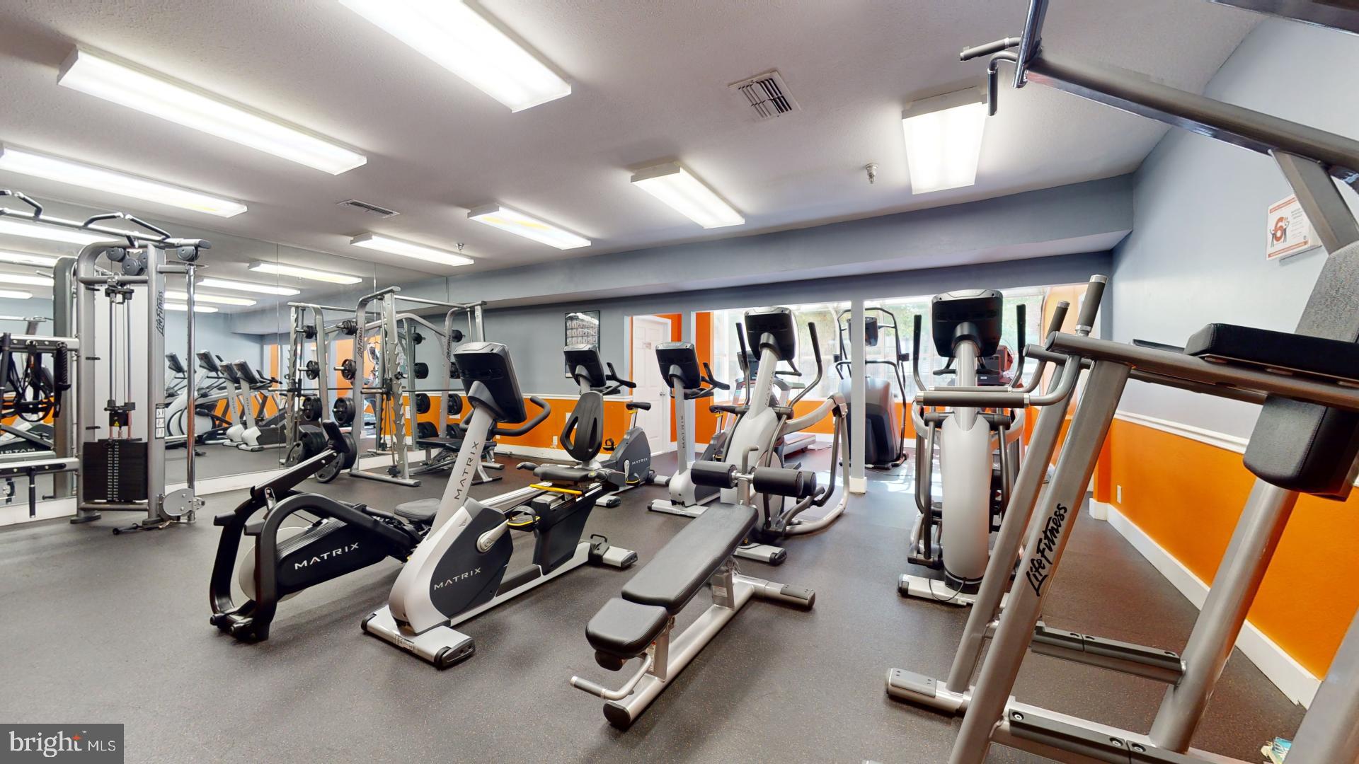 POINTE AT PARK CENTER - Residential Lease