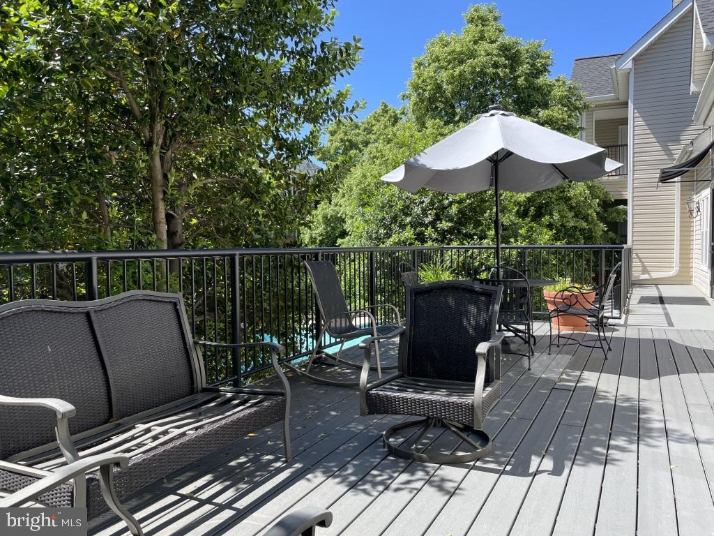 POINTE AT PARK CENTER - Residential Lease