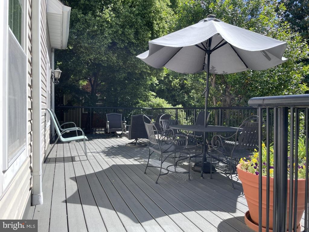 POINTE AT PARK CENTER - Residential Lease