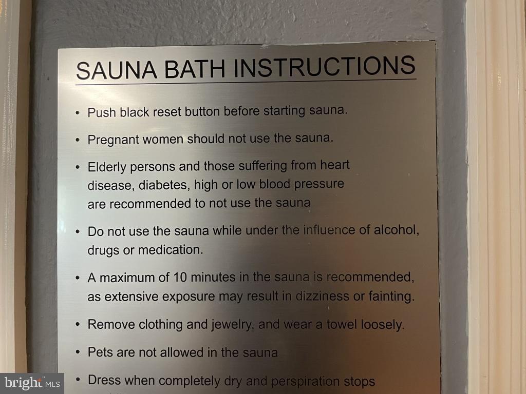 POINTE AT PARK CENTER - Residential Lease
