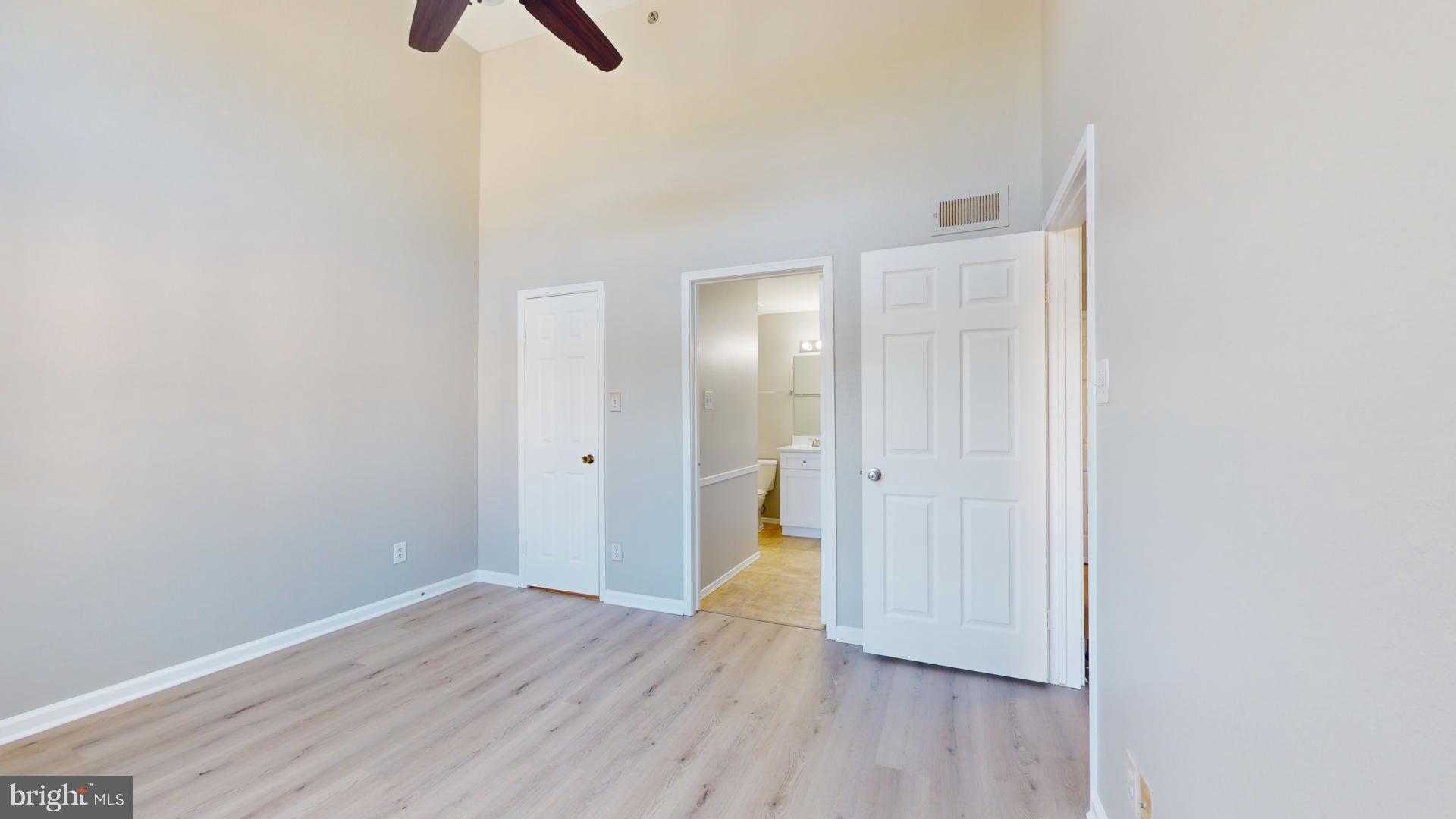 POINTE AT PARK CENTER - Residential Lease