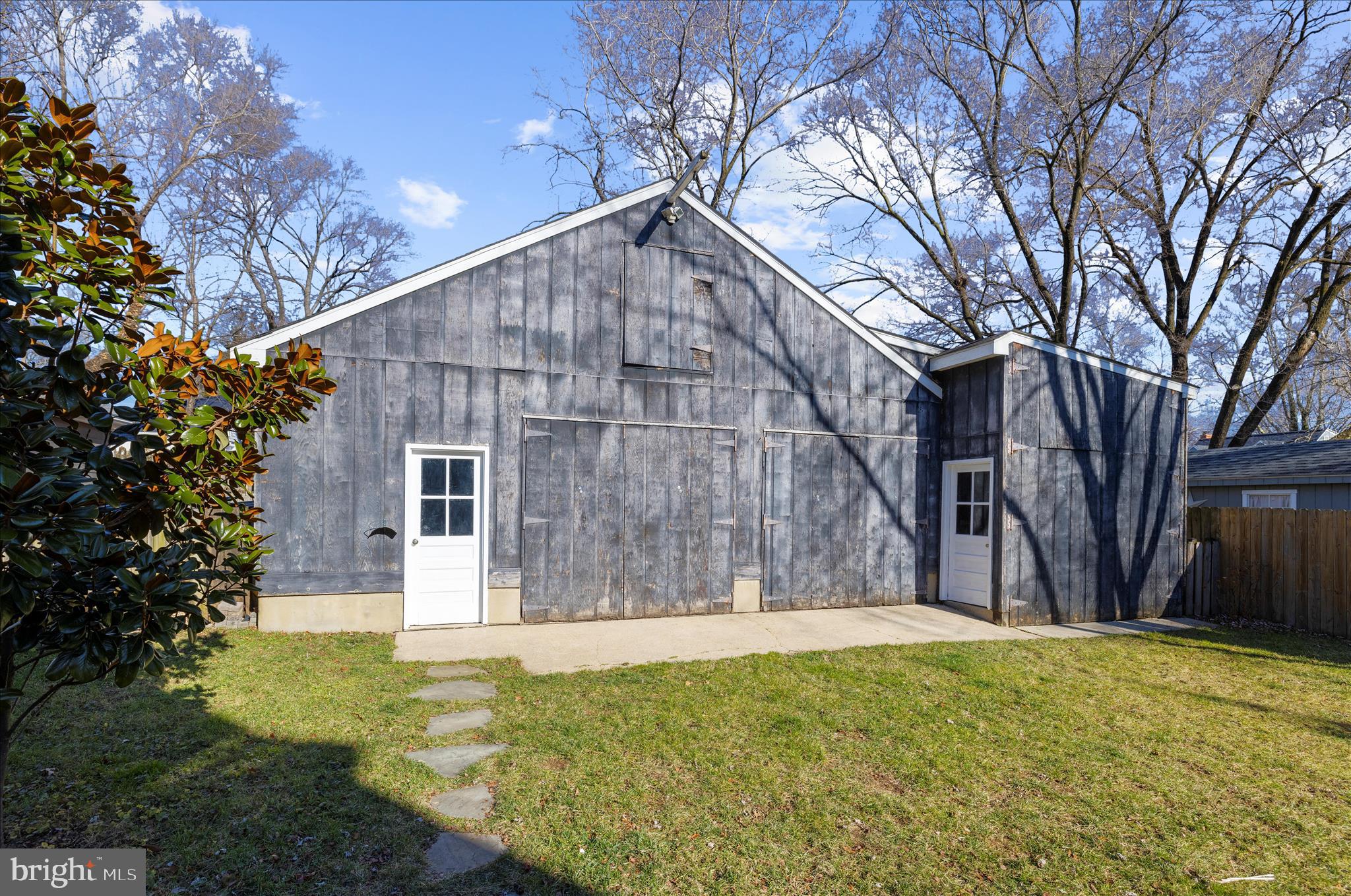 HOMEWOOD - Residential