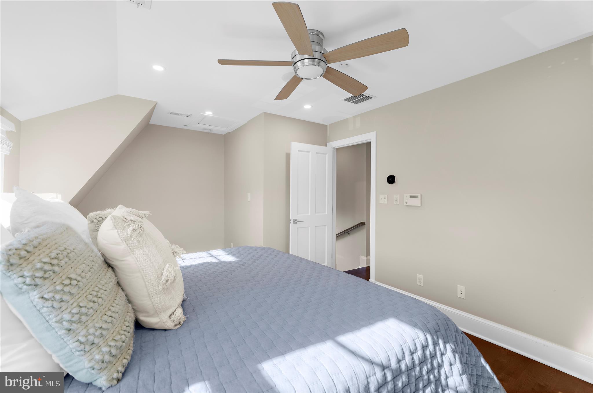 HOMEWOOD - Residential