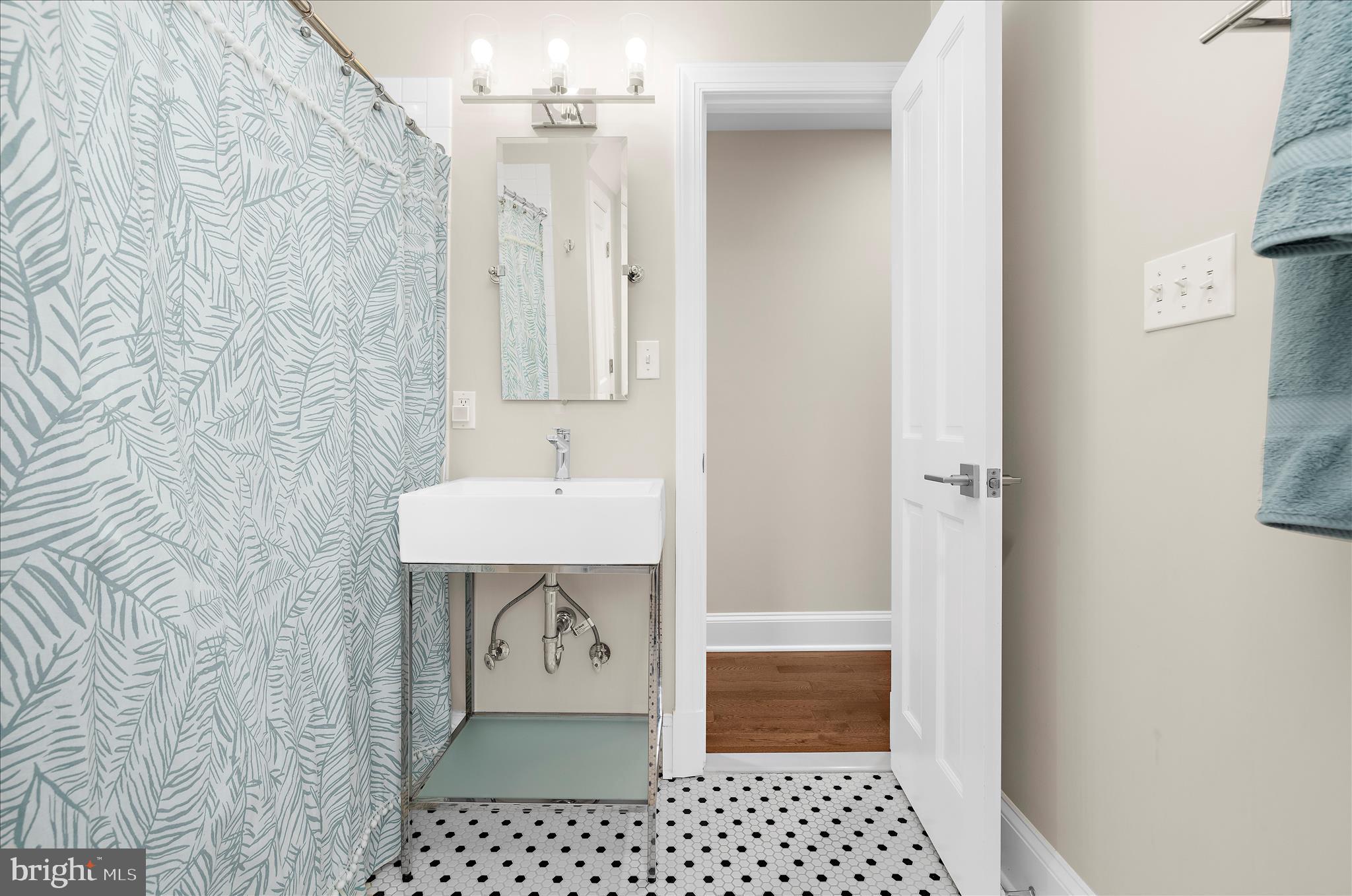 HOMEWOOD - Residential