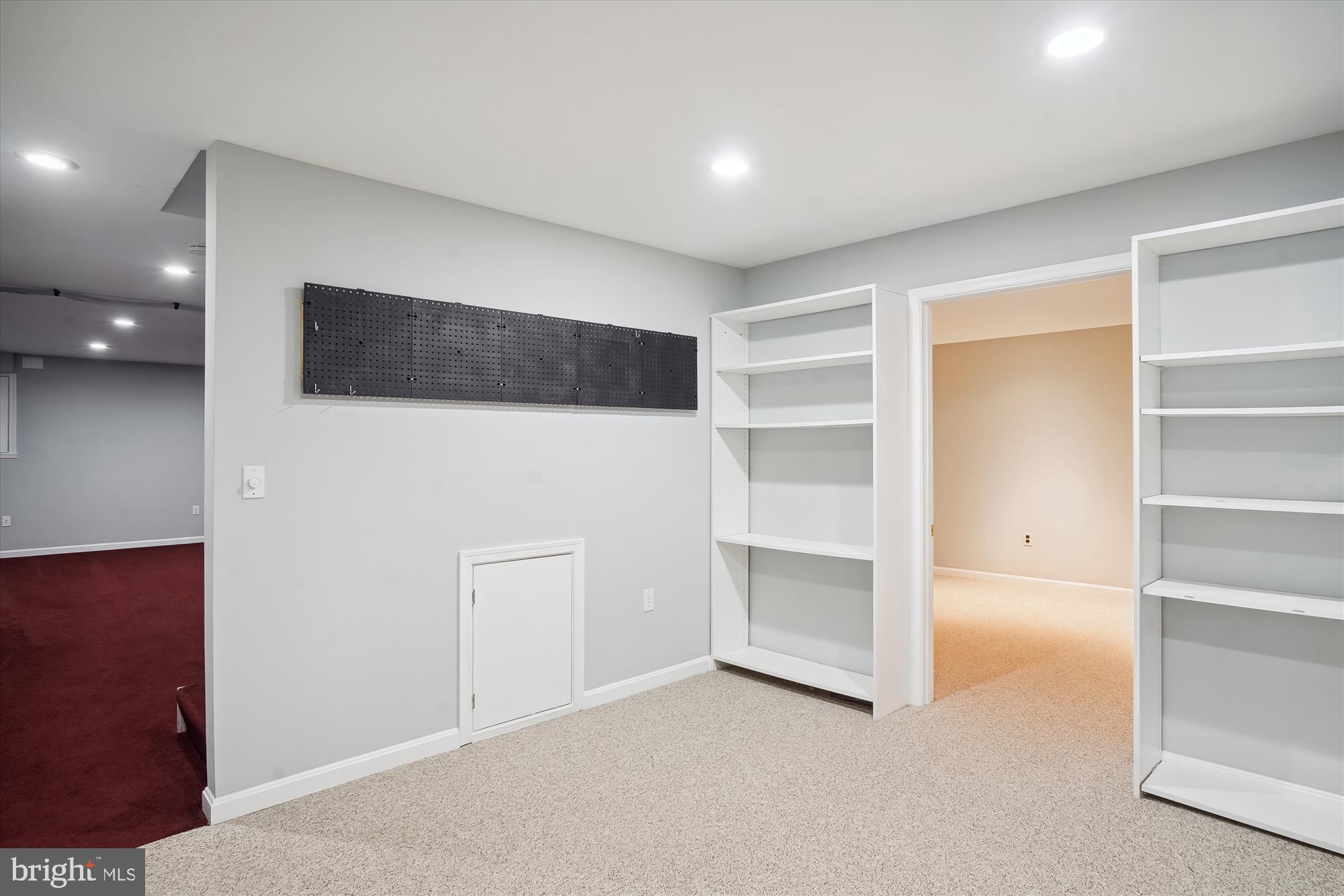 MEADOWVALE - Residential