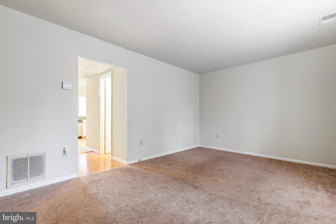 SENTRY WOODS/HUNTINGTON - Residential