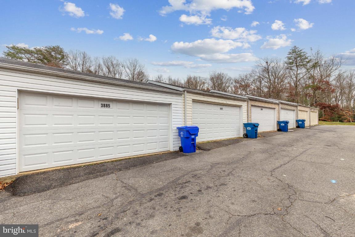 SENTRY WOODS/HUNTINGTON - Residential