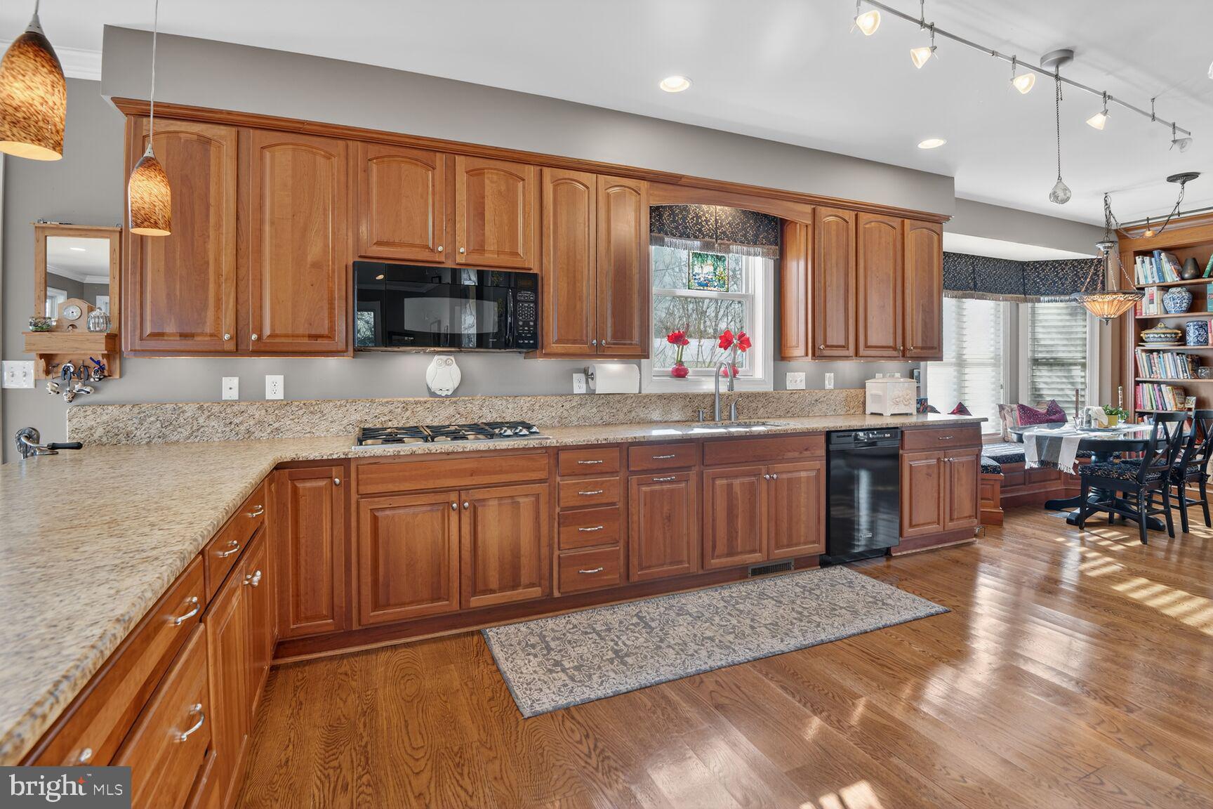 HERALD HARBOR - Residential