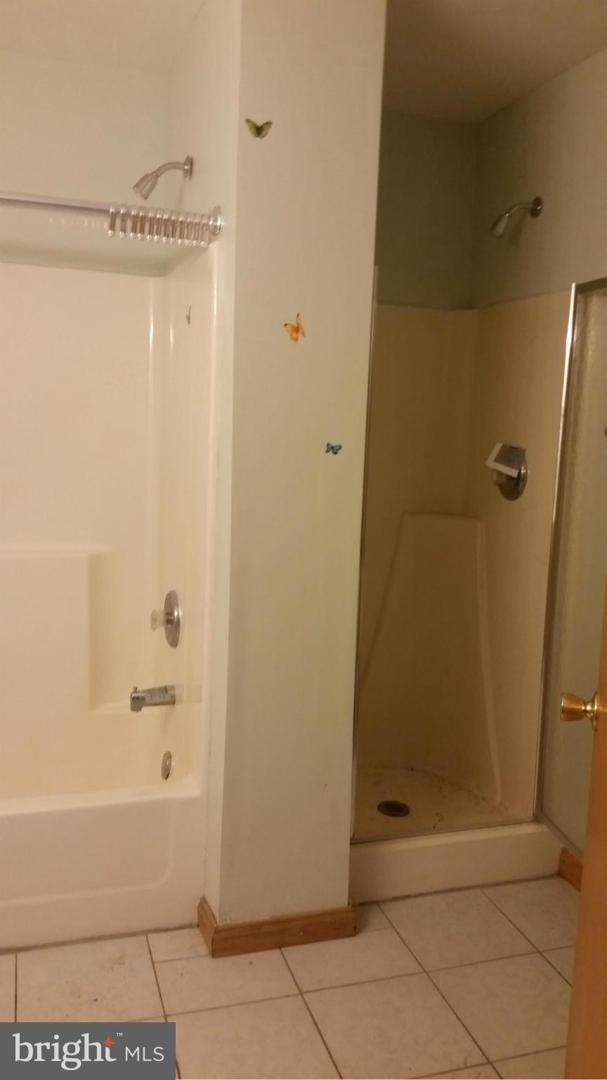 PLACID BAY EST SHOREWOOD - Residential