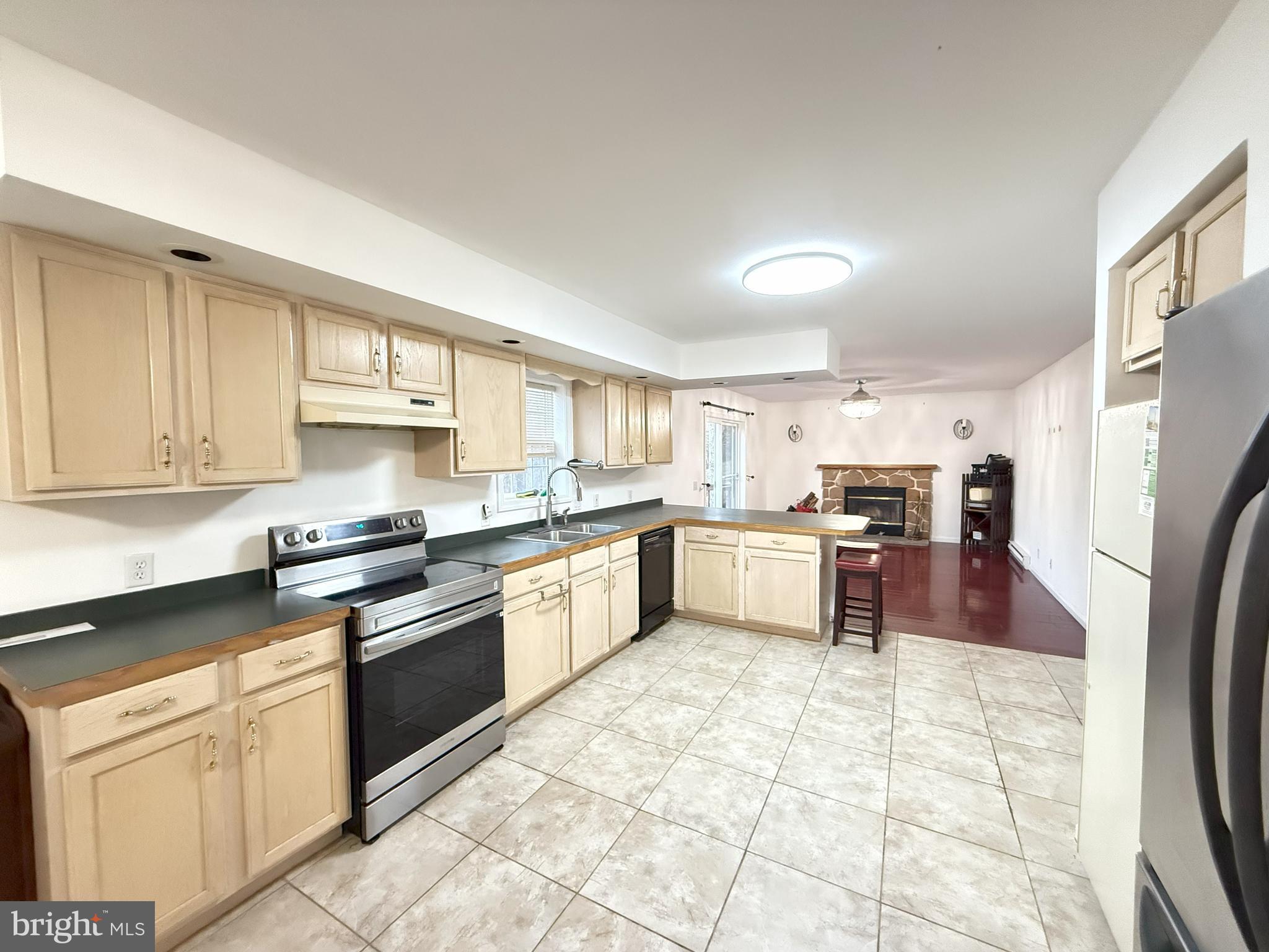 6486 DECKER DRIVE