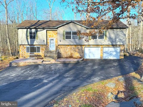 6486 DECKER DRIVE BUSHKILL PA 18324
