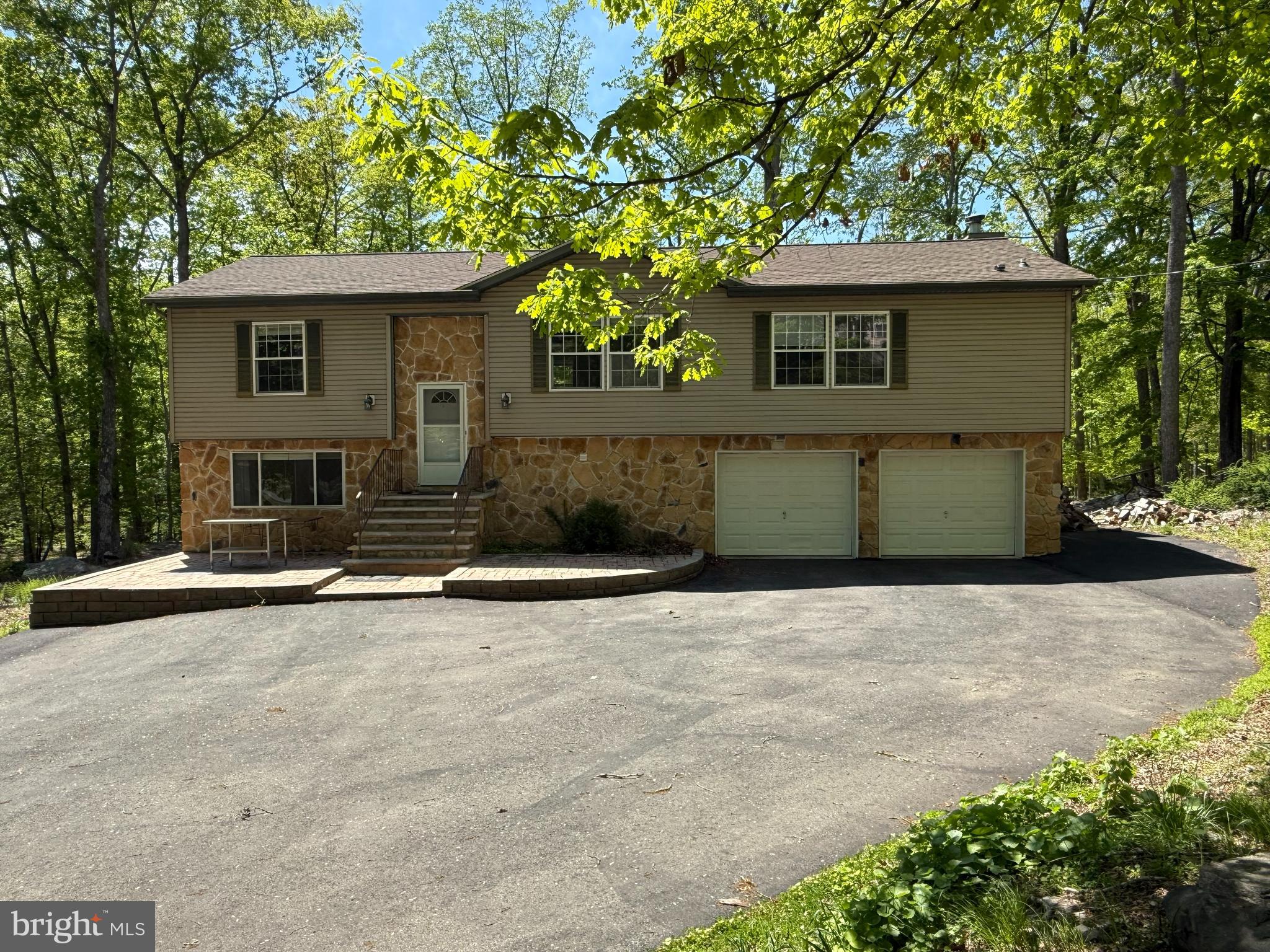 SAW CREEK ESTATES - Residential