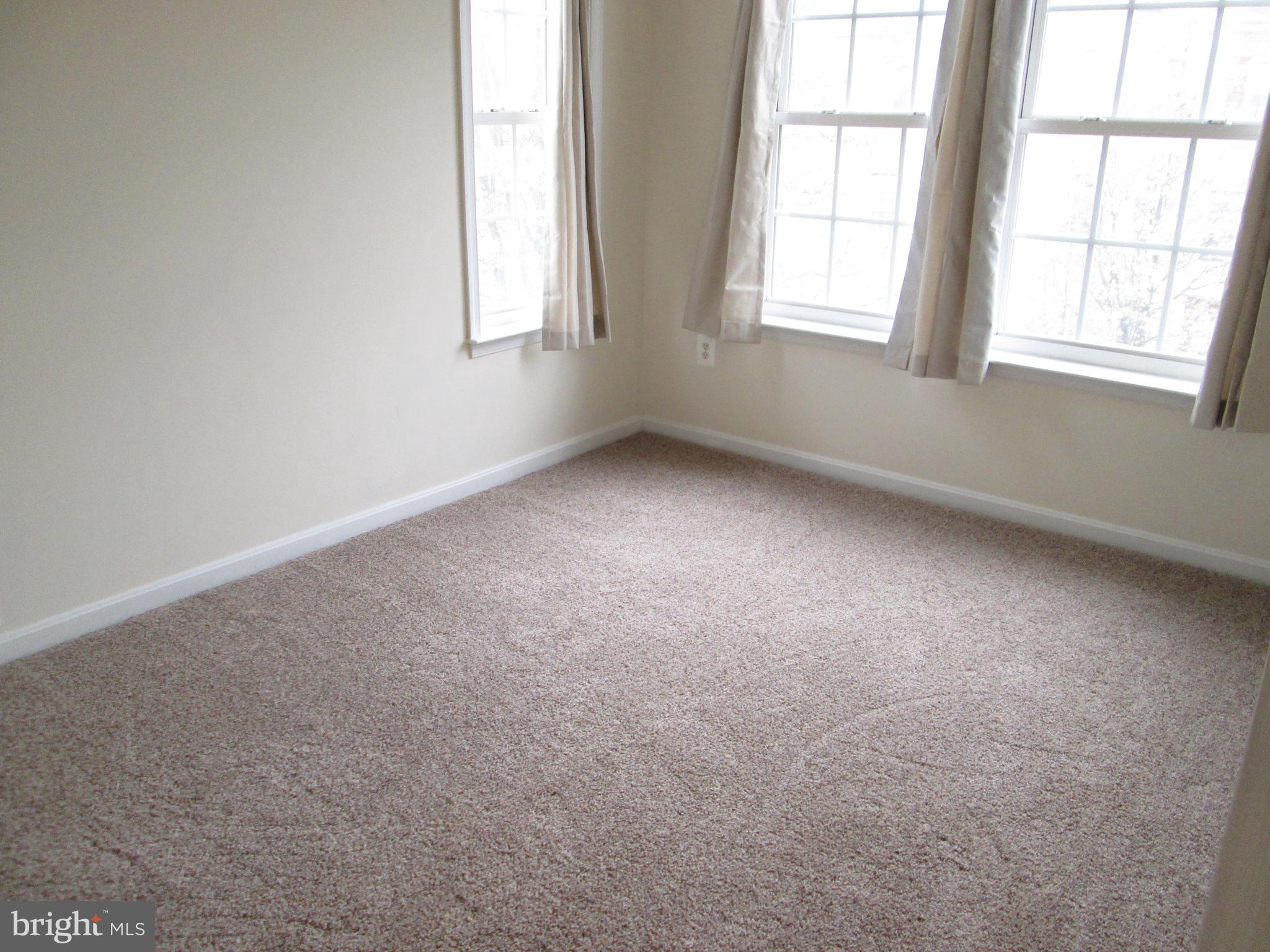 CROFTON FARMS - Residential Lease