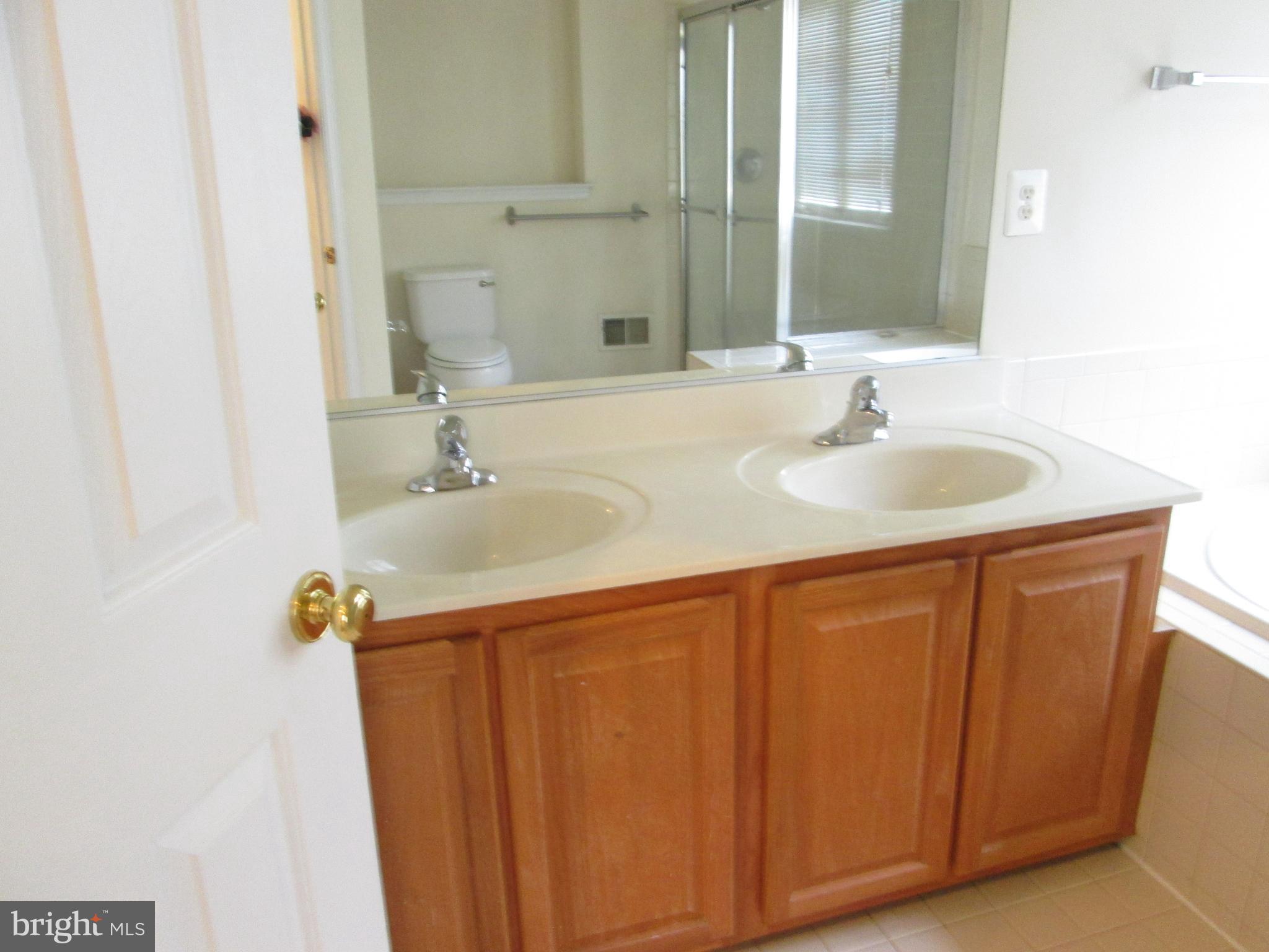 CROFTON FARMS - Residential Lease