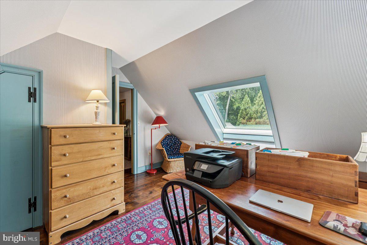 BROADVIEW ESTATES - Residential