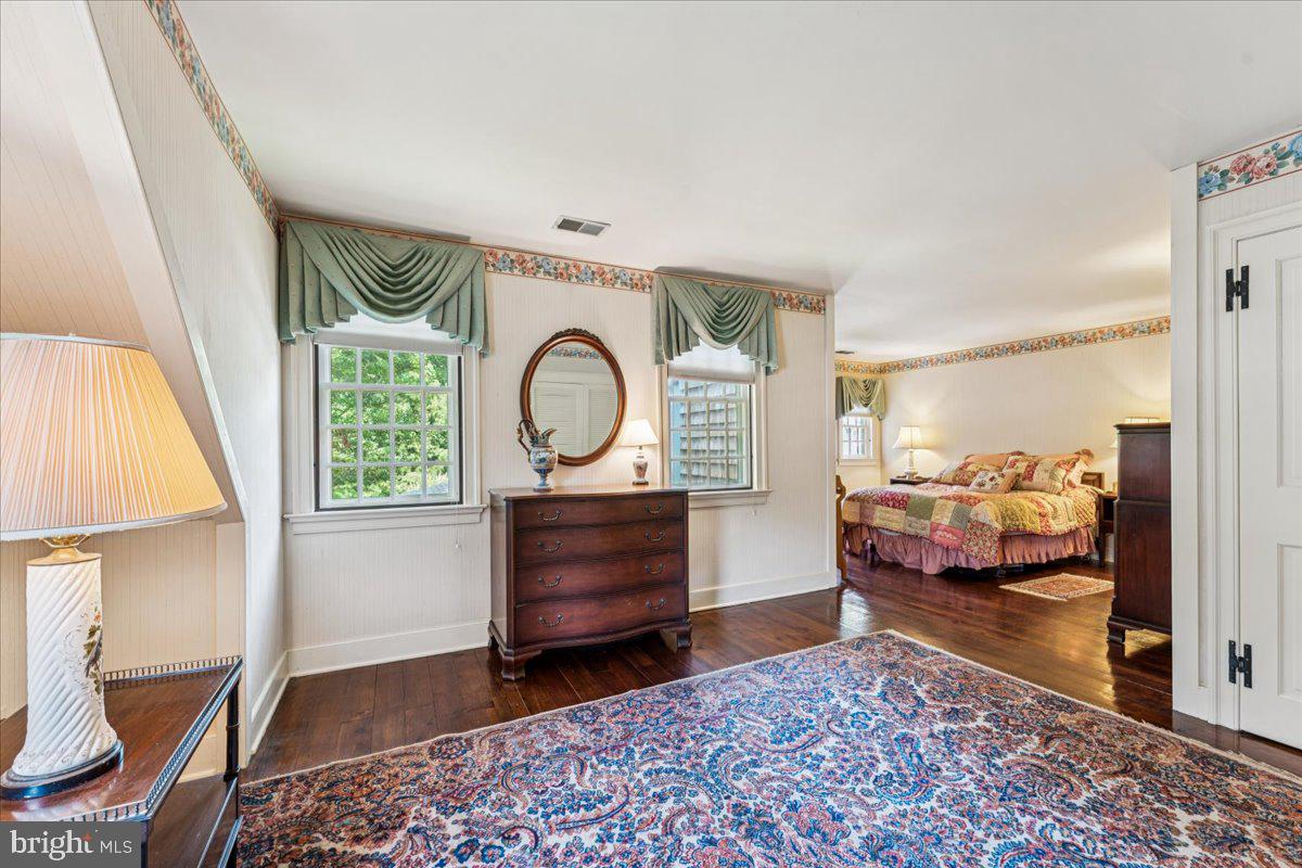 BROADVIEW ESTATES - Residential