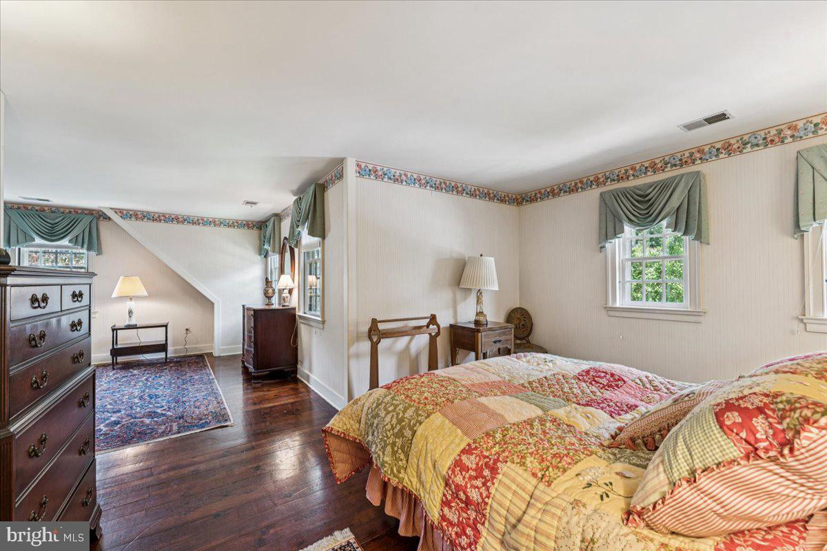 BROADVIEW ESTATES - Residential