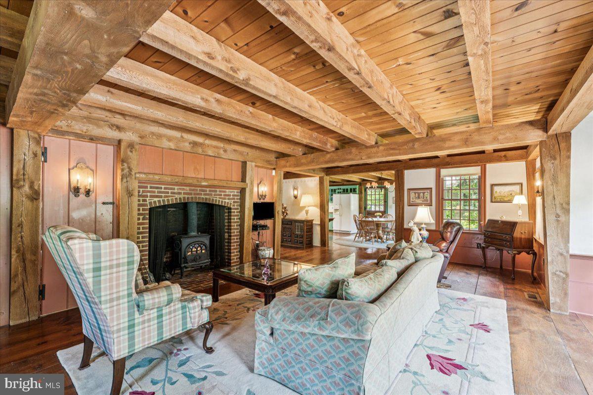 BROADVIEW ESTATES - Residential