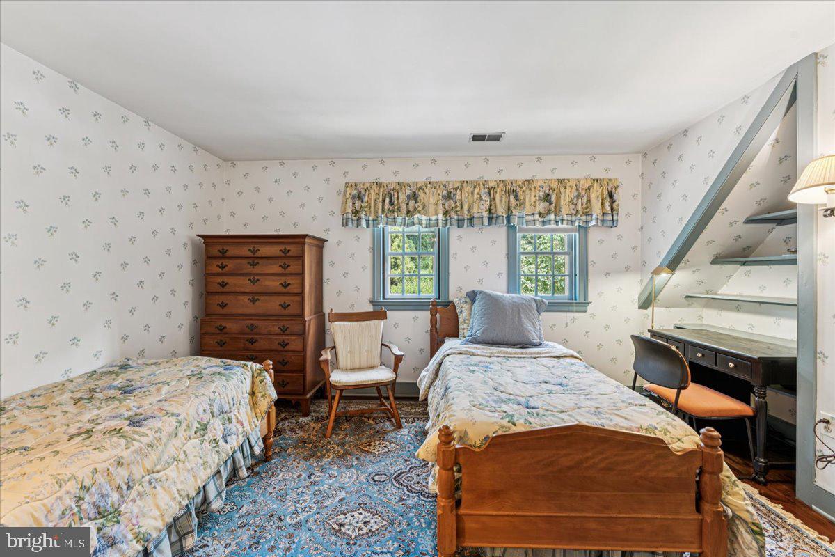 BROADVIEW ESTATES - Residential