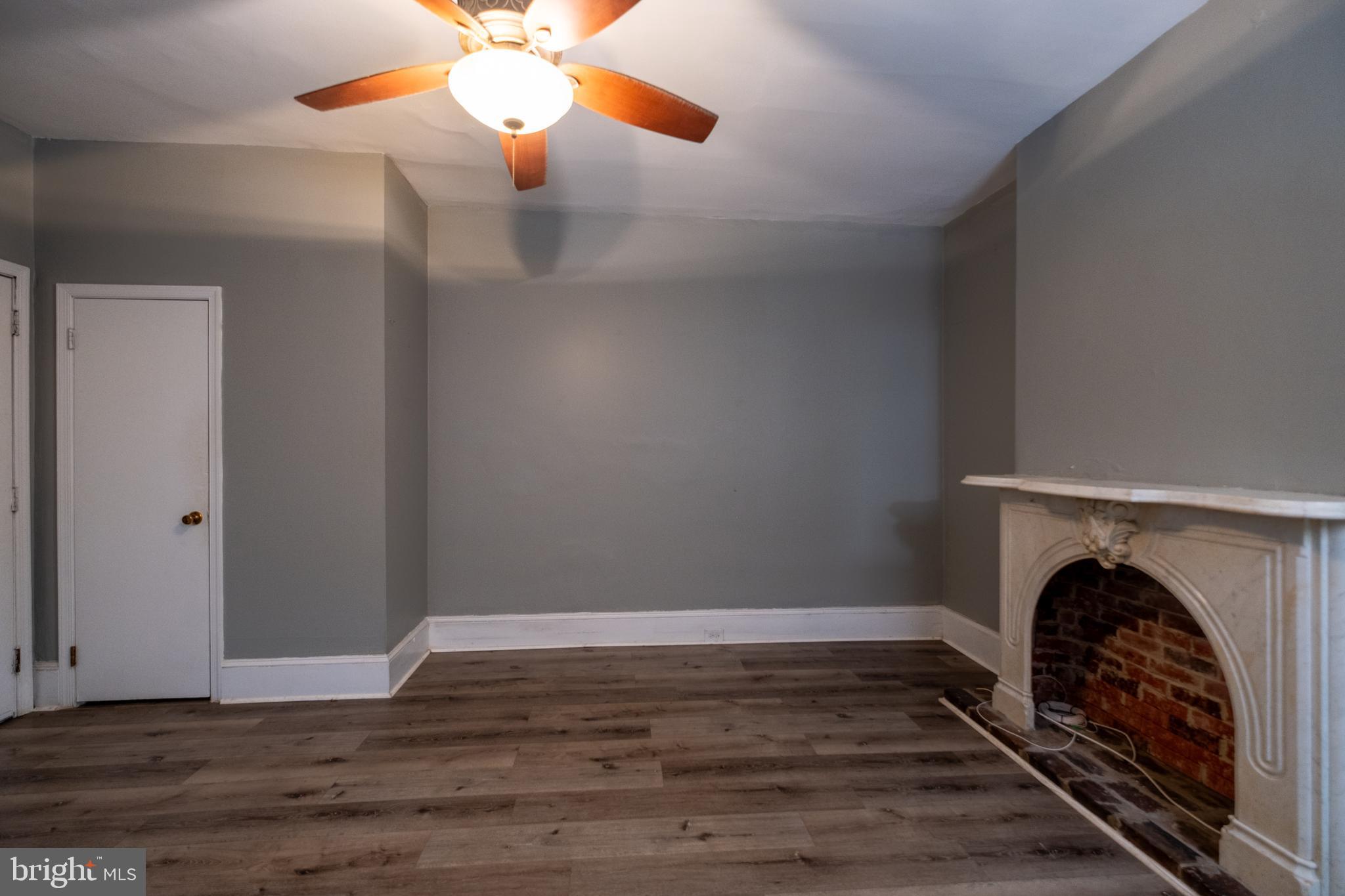 FAIRMOUNT - Residential Lease