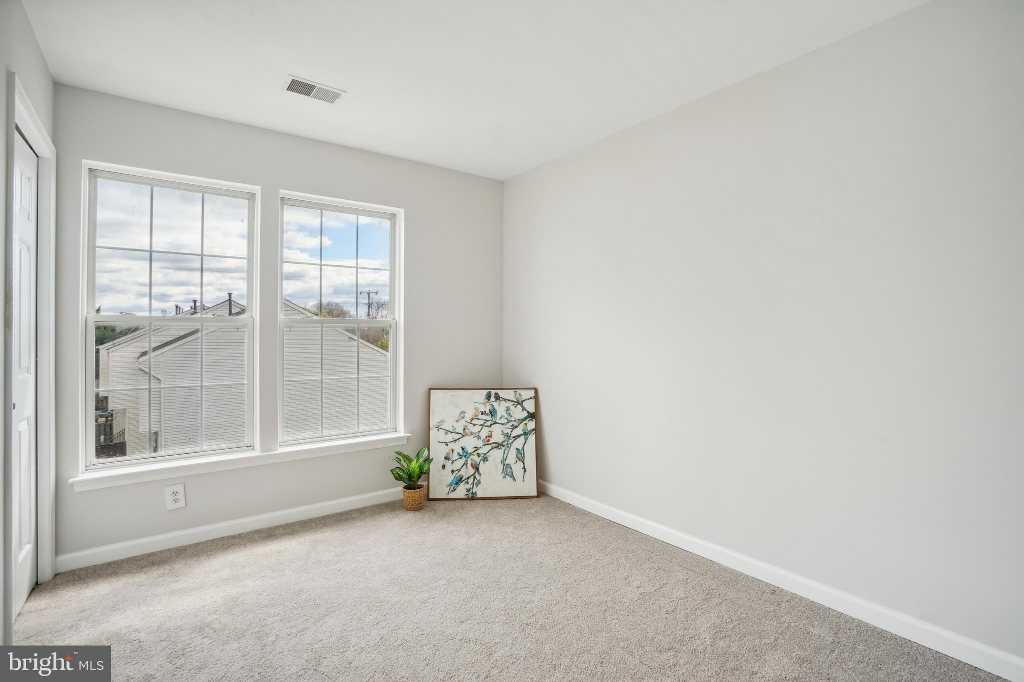 JAPONICA - Residential Lease