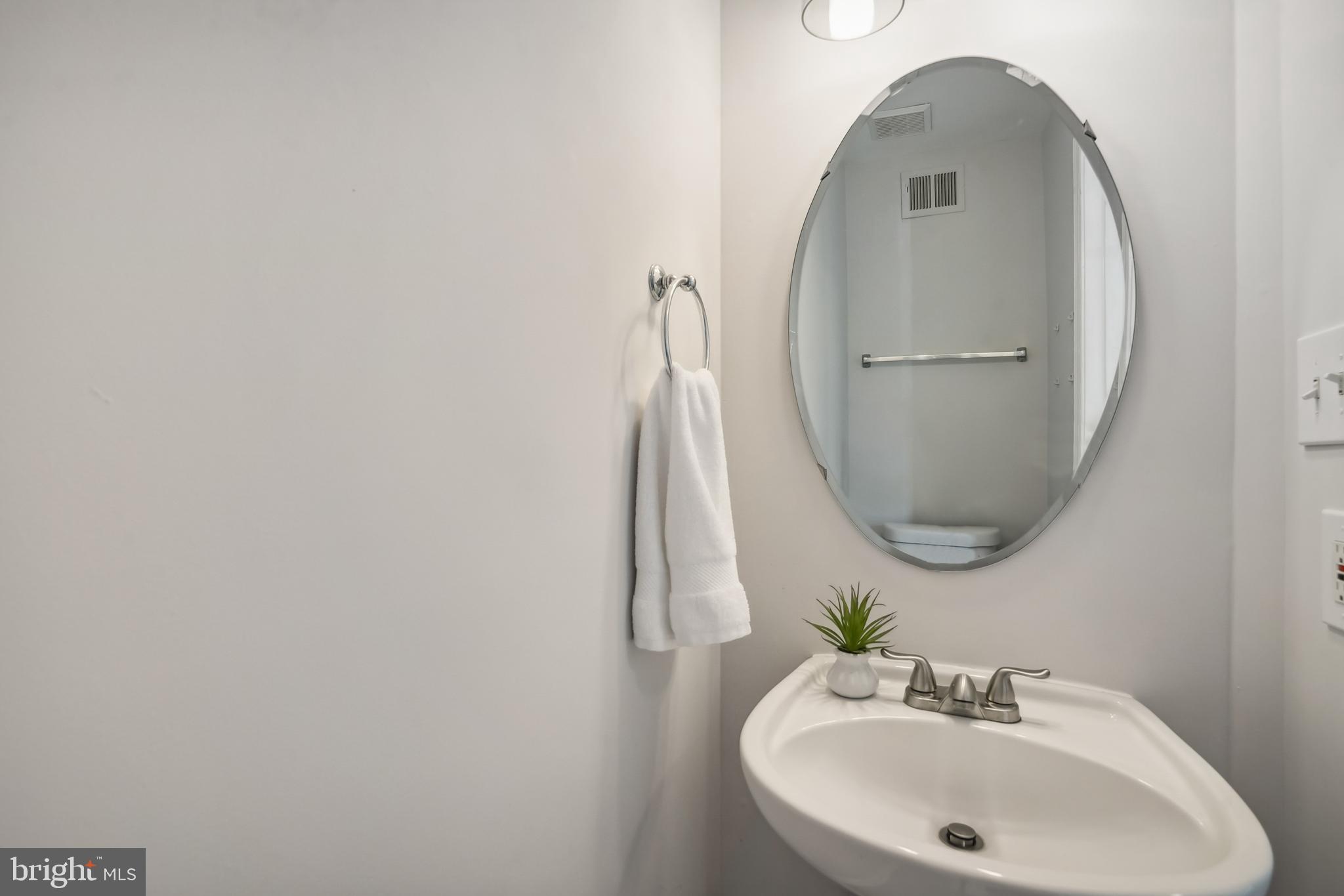 JAPONICA - Residential Lease