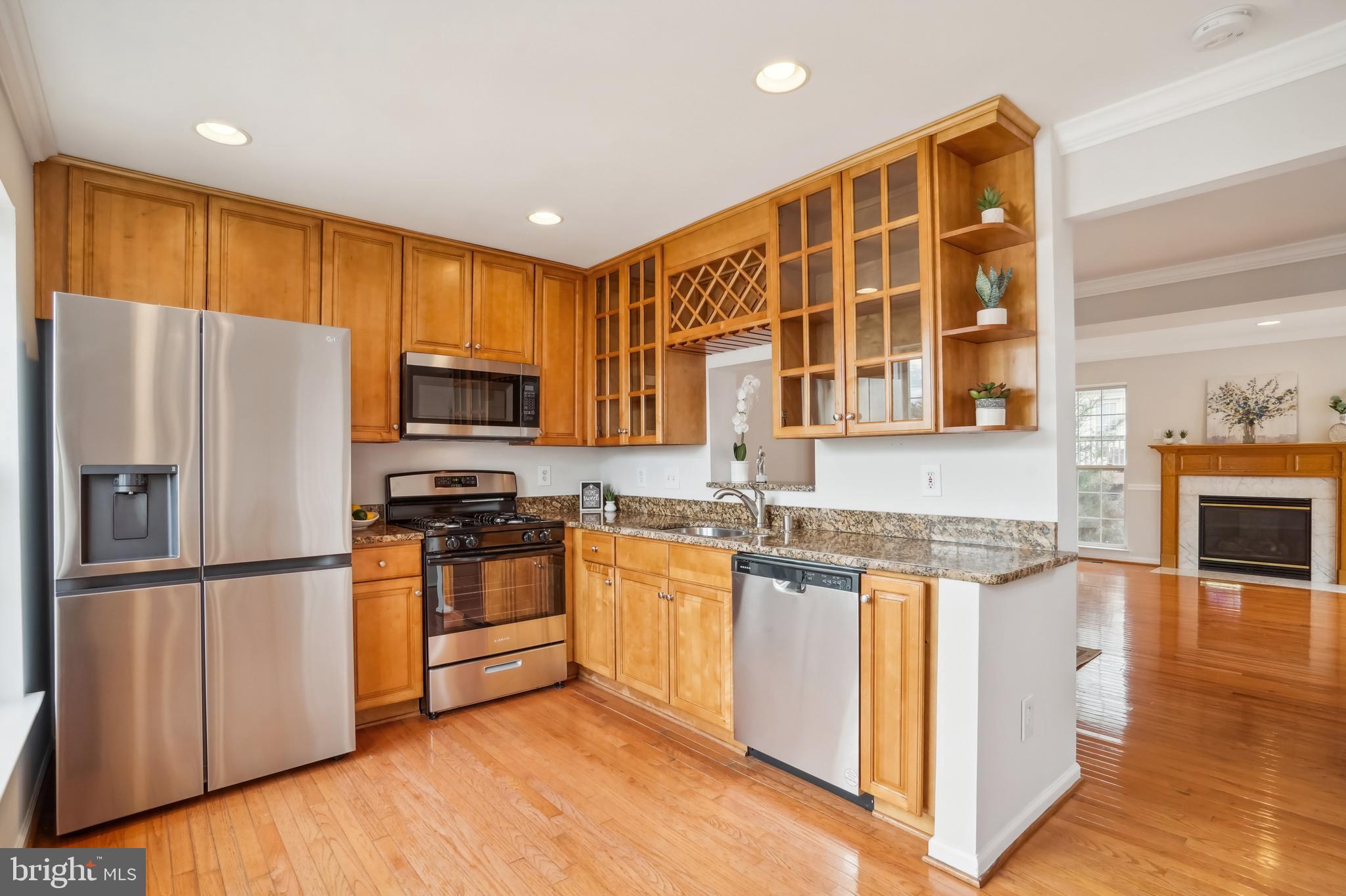 JAPONICA - Residential Lease