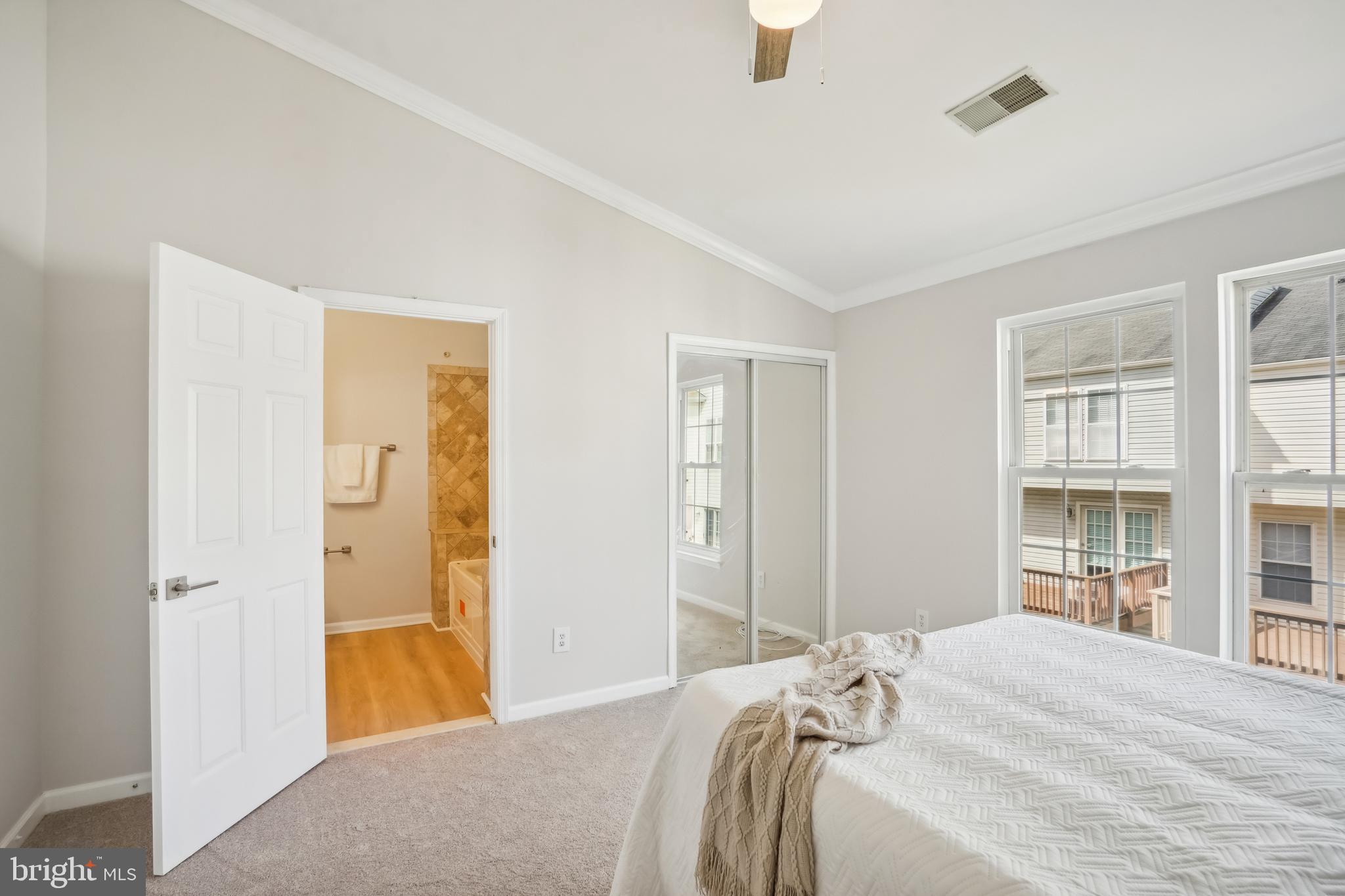 JAPONICA - Residential Lease