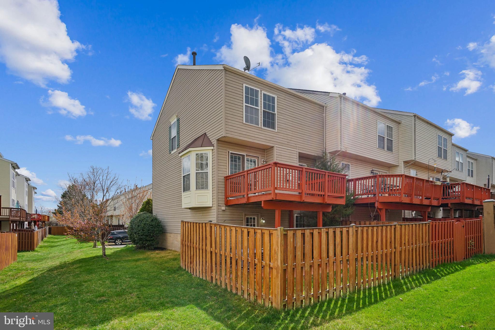 JAPONICA - Residential Lease