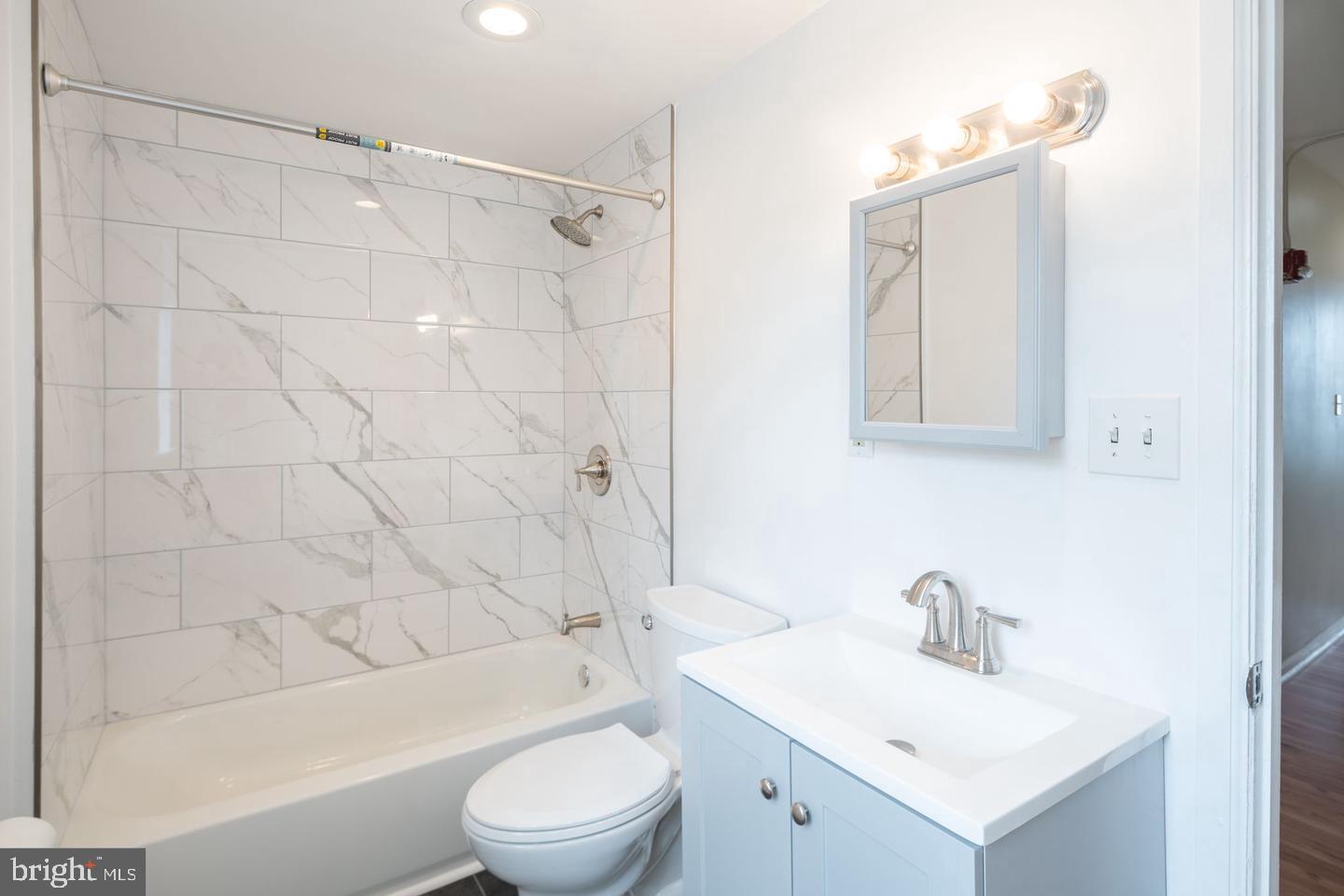 NORTH CENTRAL - Residential Lease