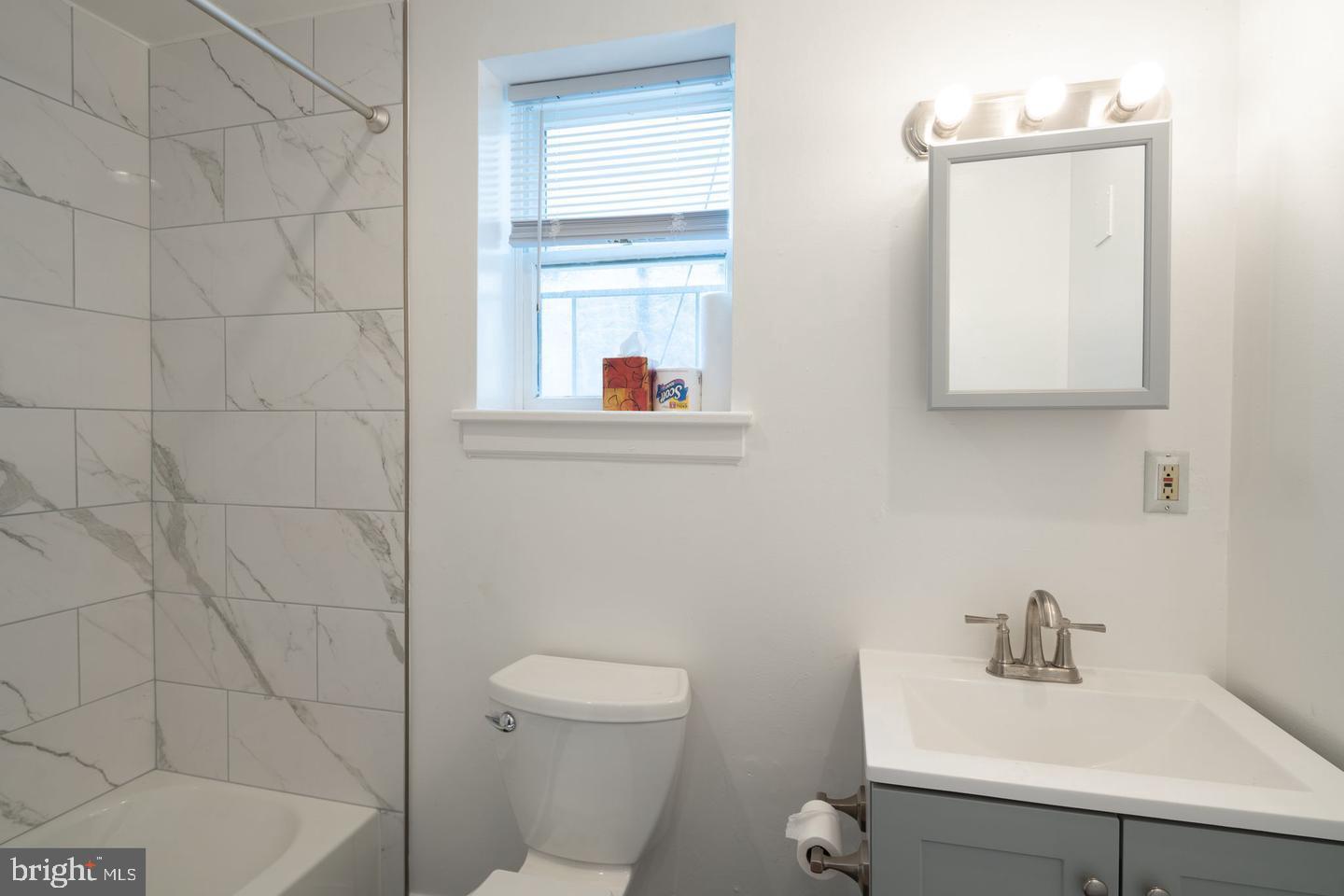 NORTH CENTRAL - Residential Lease