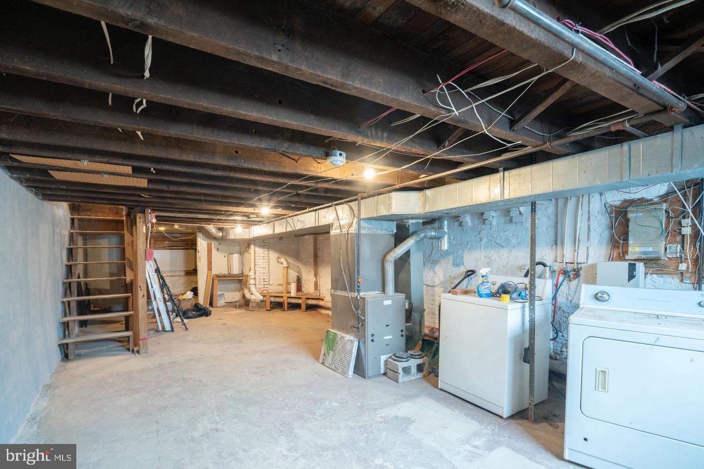 NORTH CENTRAL - Residential Lease