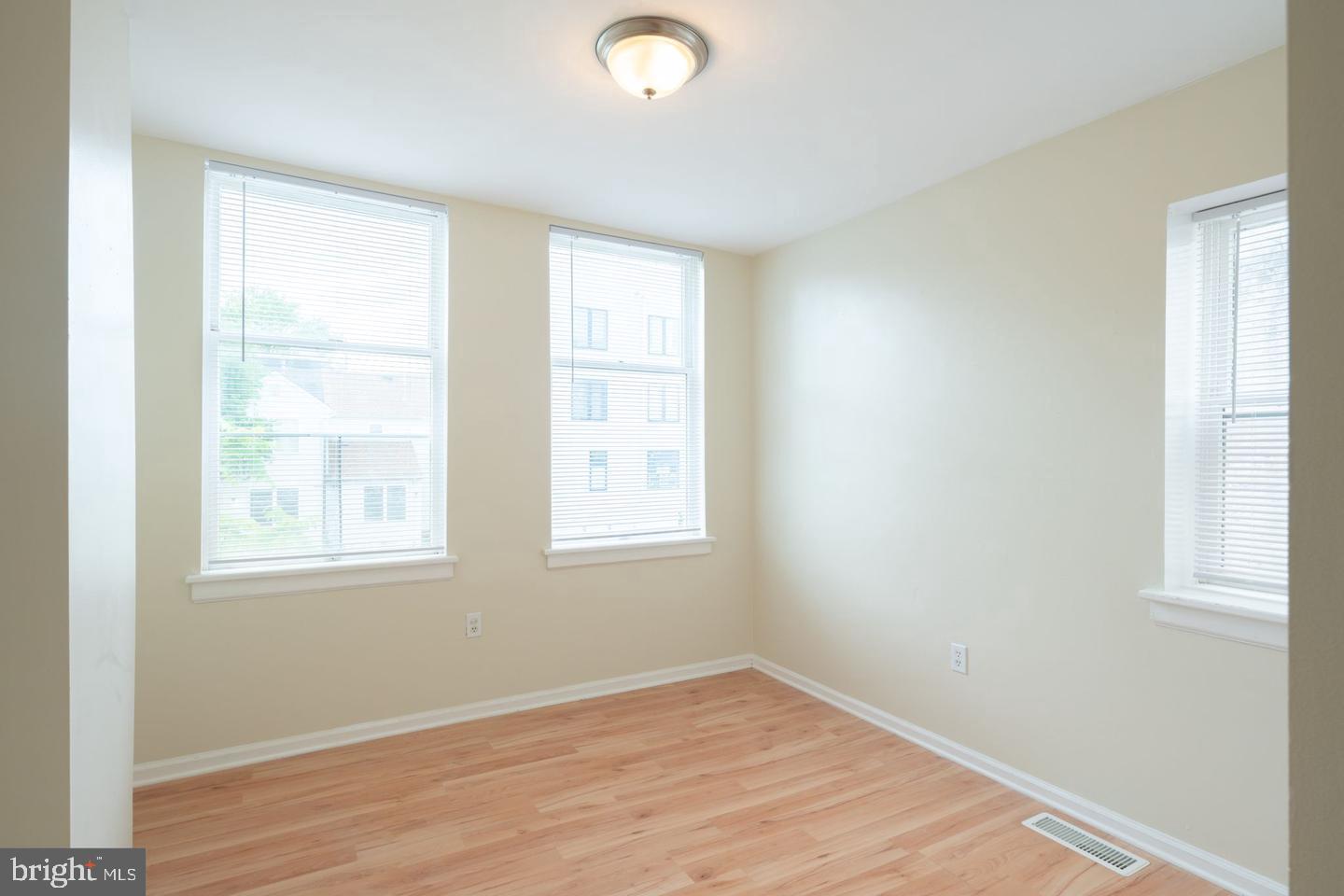 NORTH CENTRAL - Residential Lease