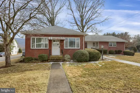 503 W Main Street, Valley View, PA MLS: PASK2019720