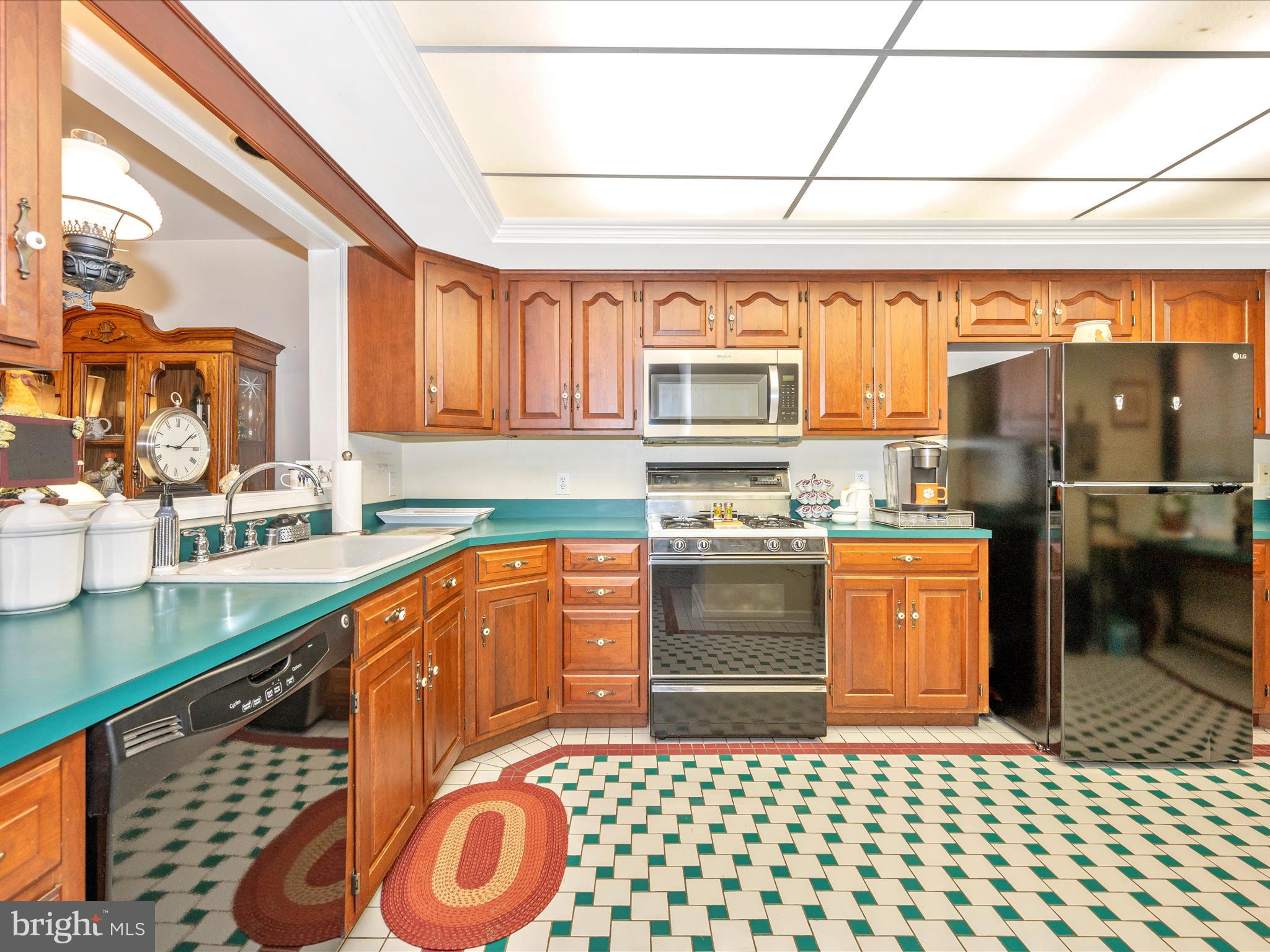 NORTH GATE TOWNE HOMES - Residential