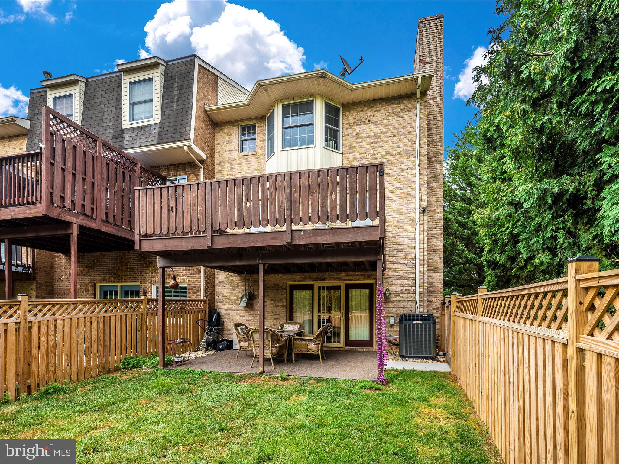 NORTH GATE TOWNE HOMES - Residential