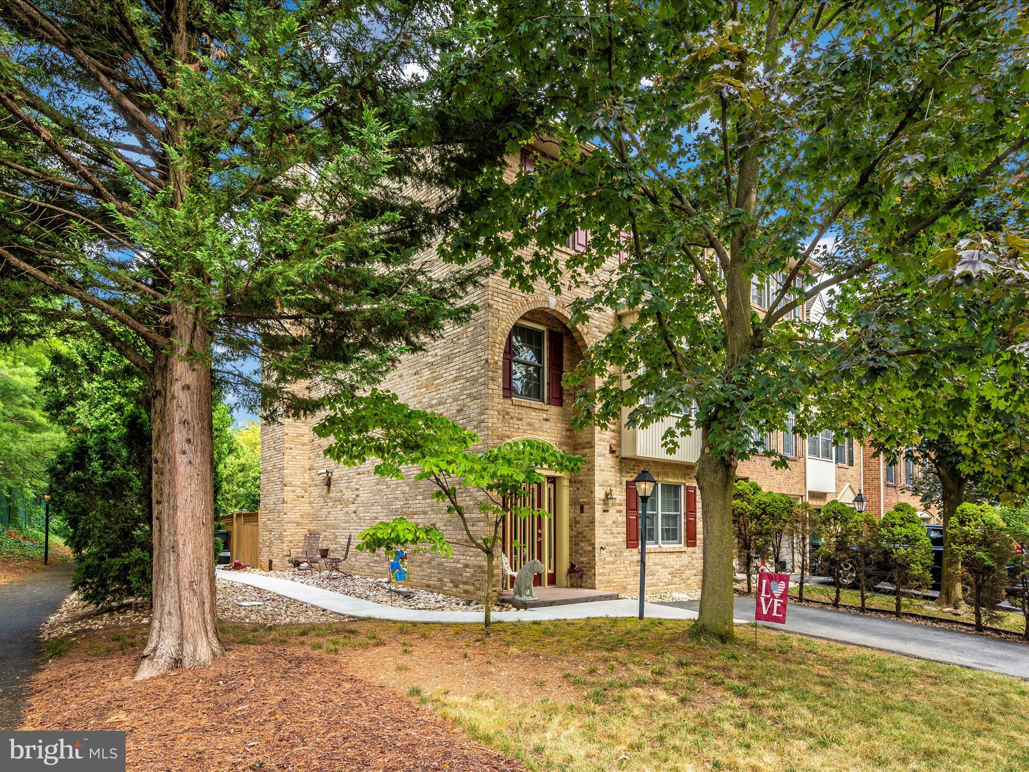 NORTH GATE TOWNE HOMES - Residential