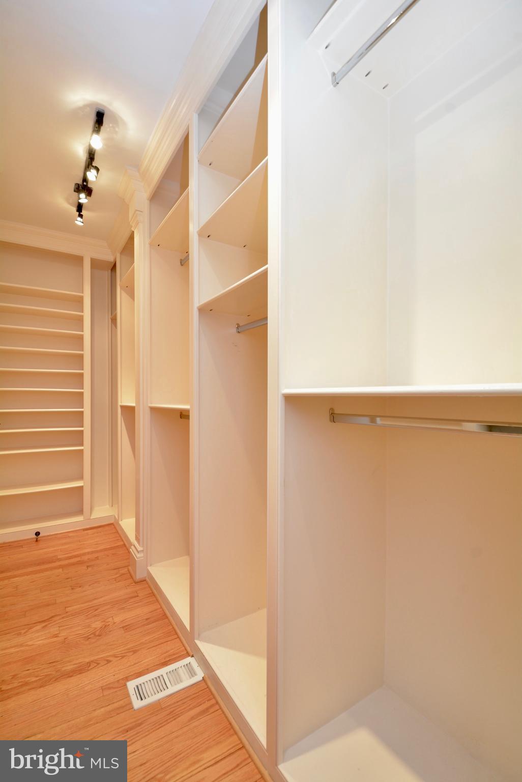 GEORGE WASHINGTON PARK - Residential