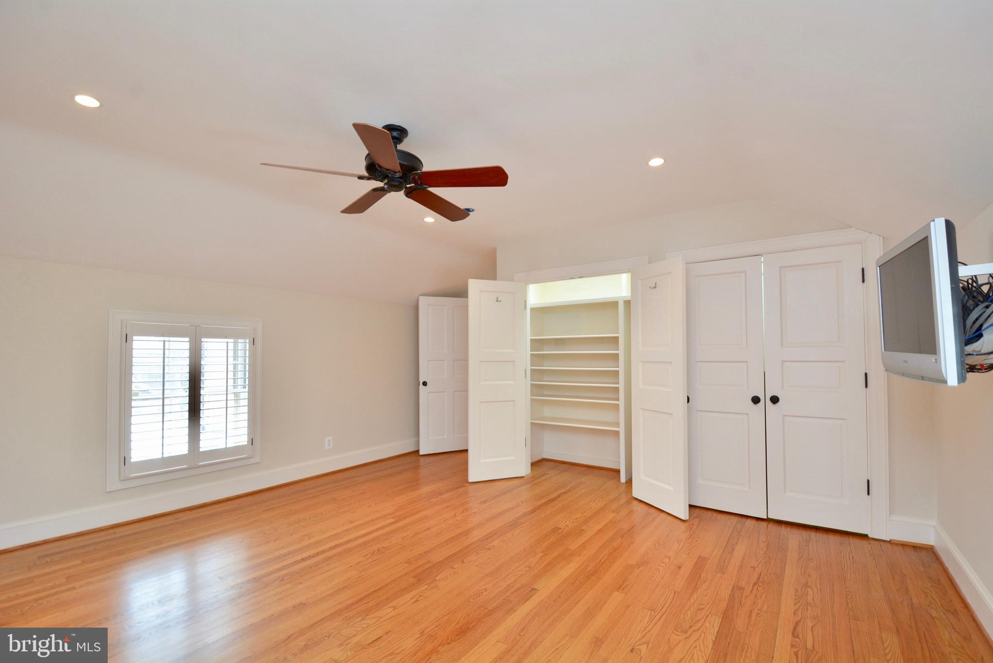 GEORGE WASHINGTON PARK - Residential