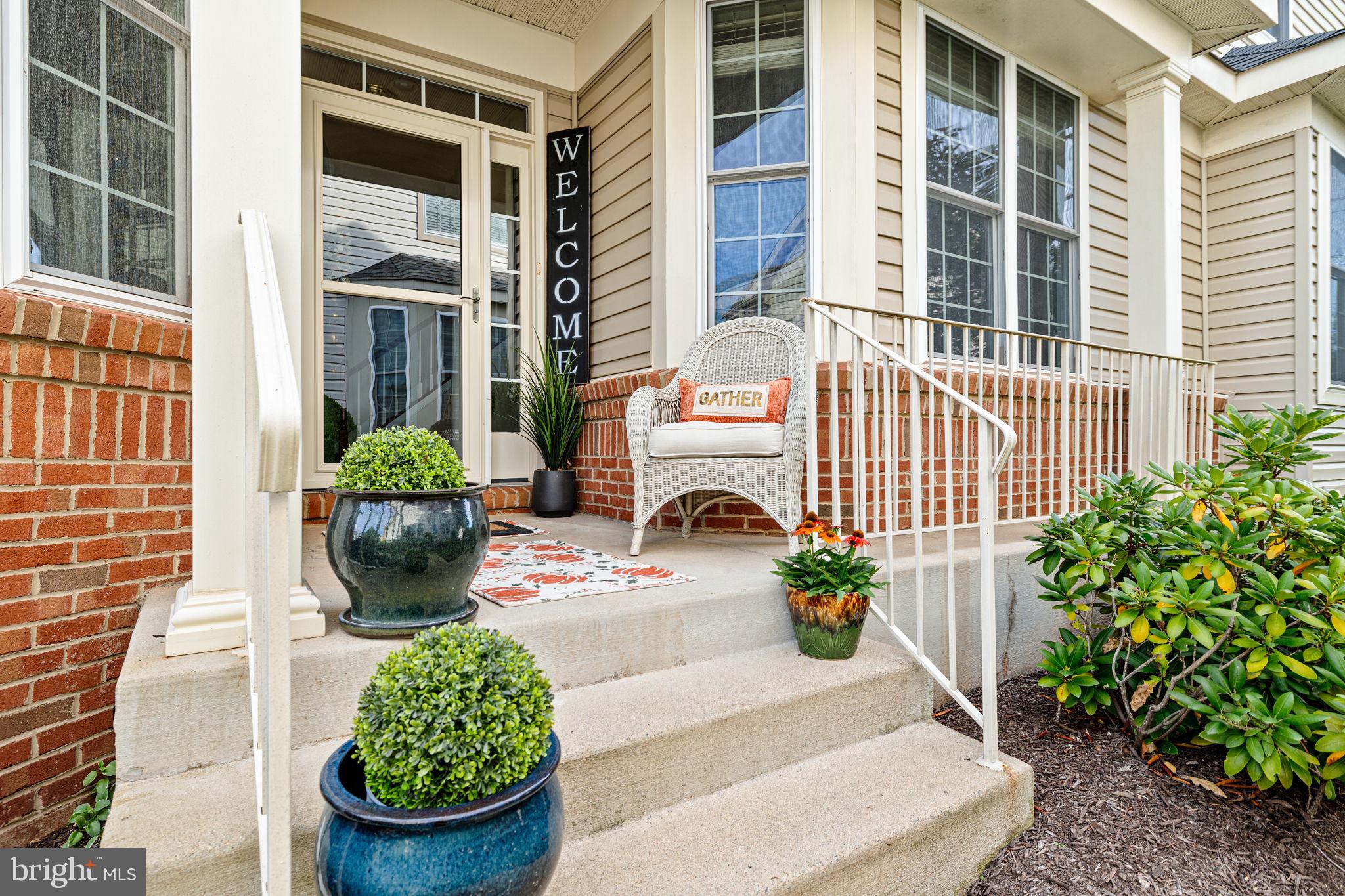 13186 TRIPLE CROWN LOOP