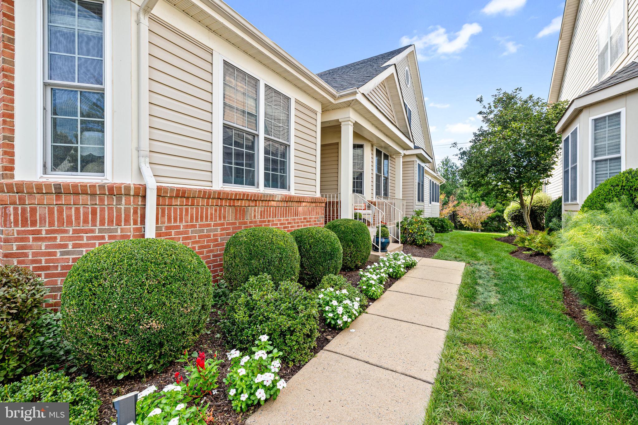 13186 TRIPLE CROWN LOOP