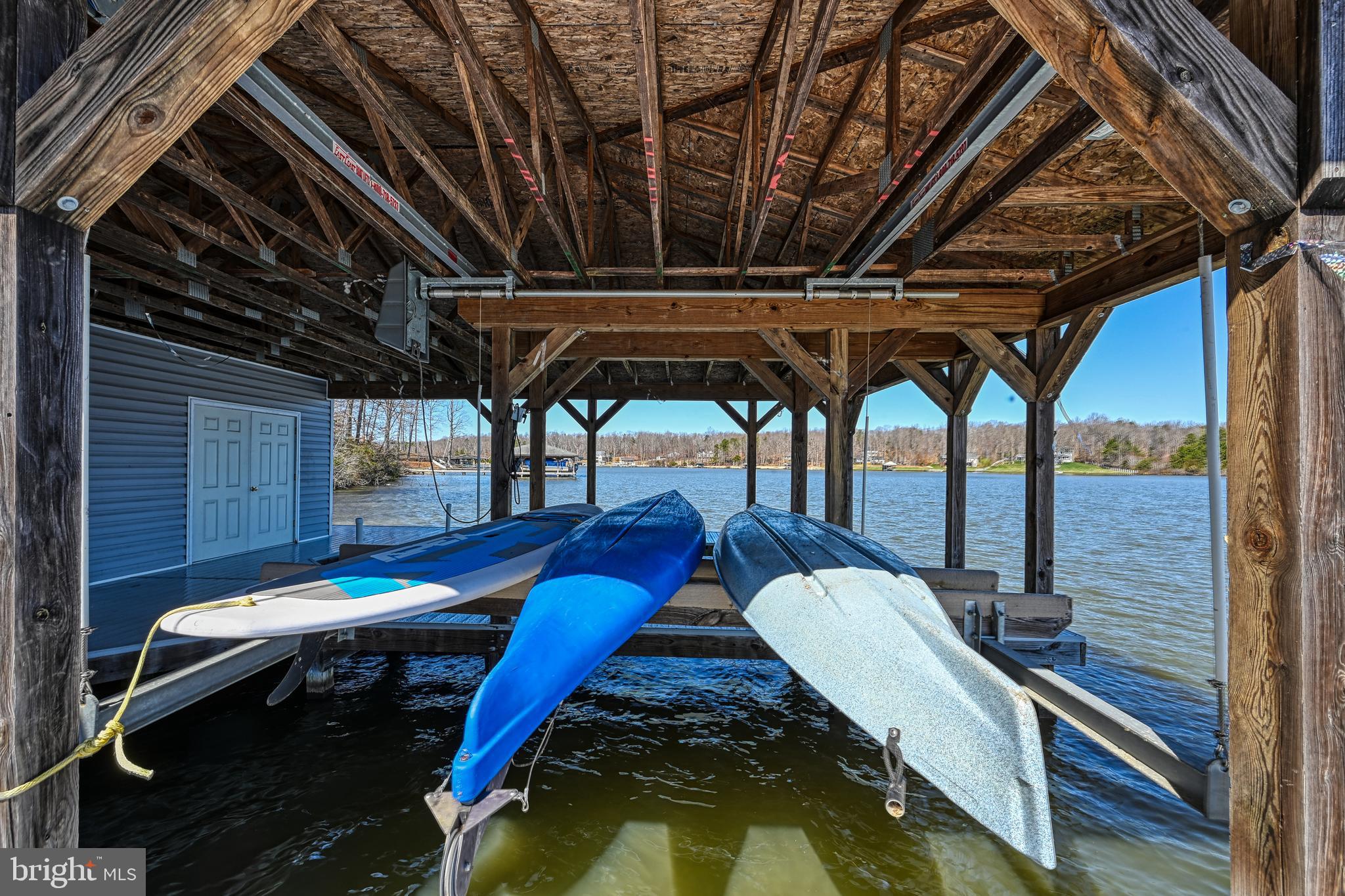 FRESHWATER ESTATES - Land