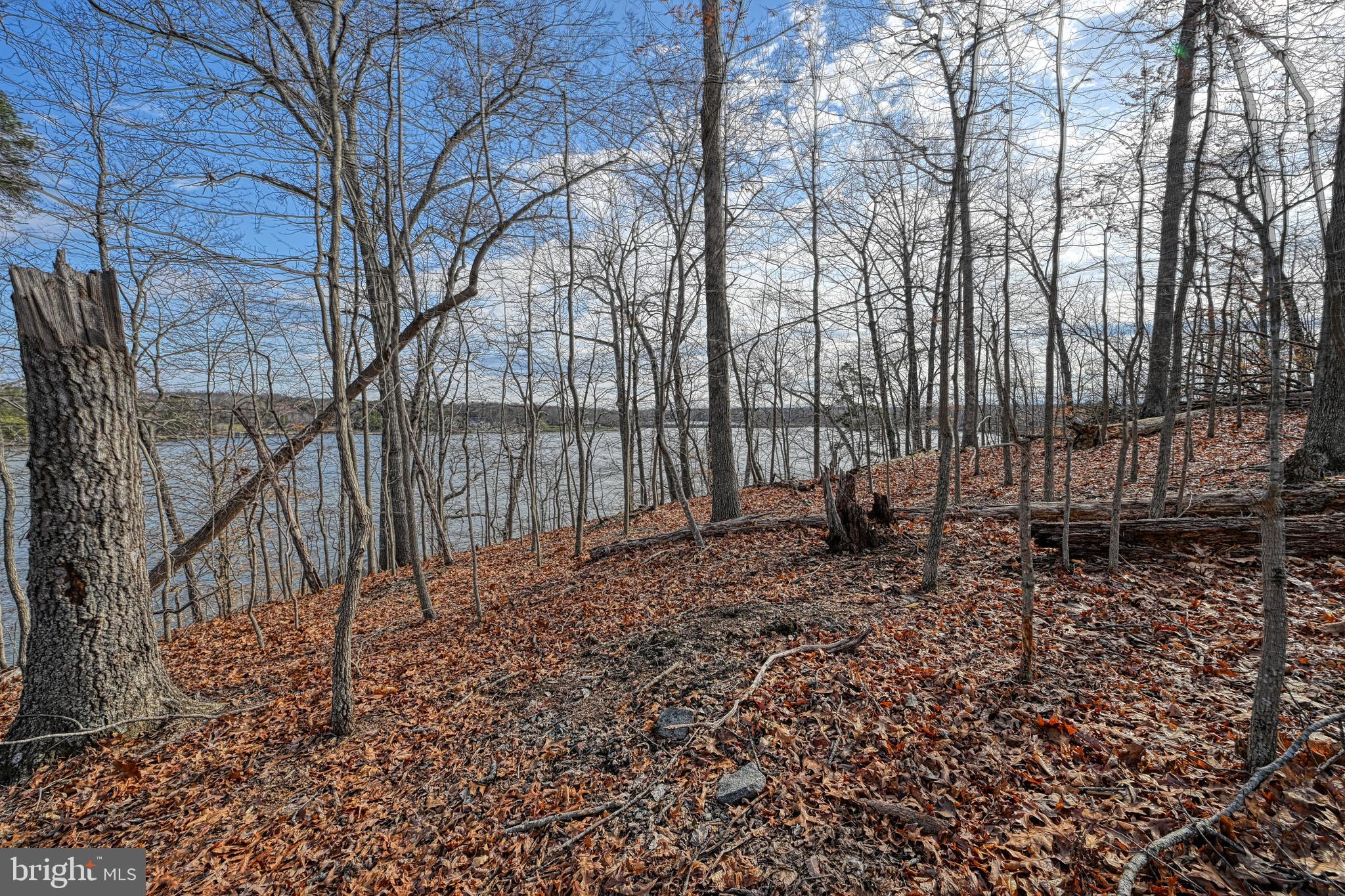 FRESHWATER ESTATES - Land