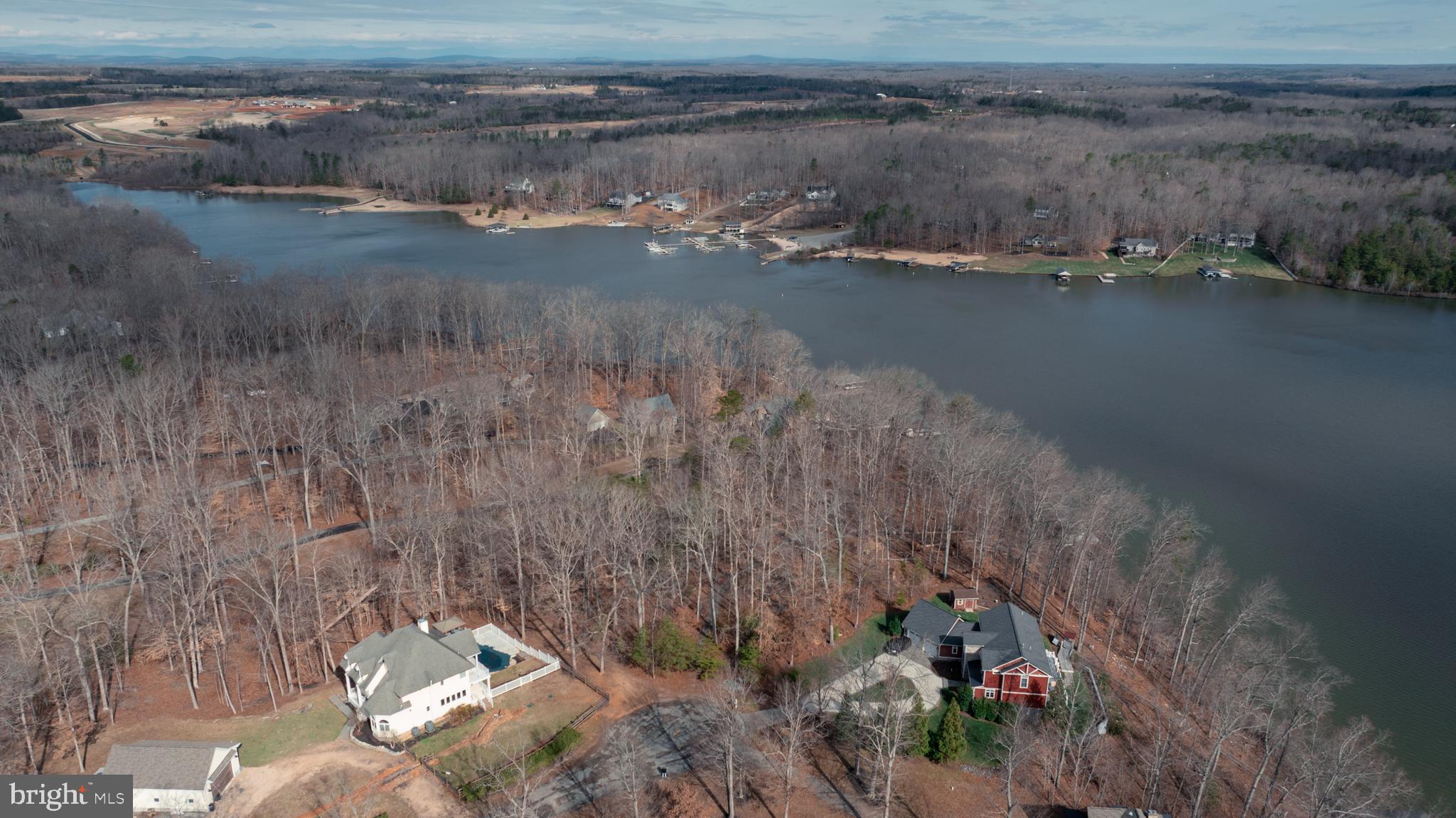 FRESHWATER ESTATES - Land