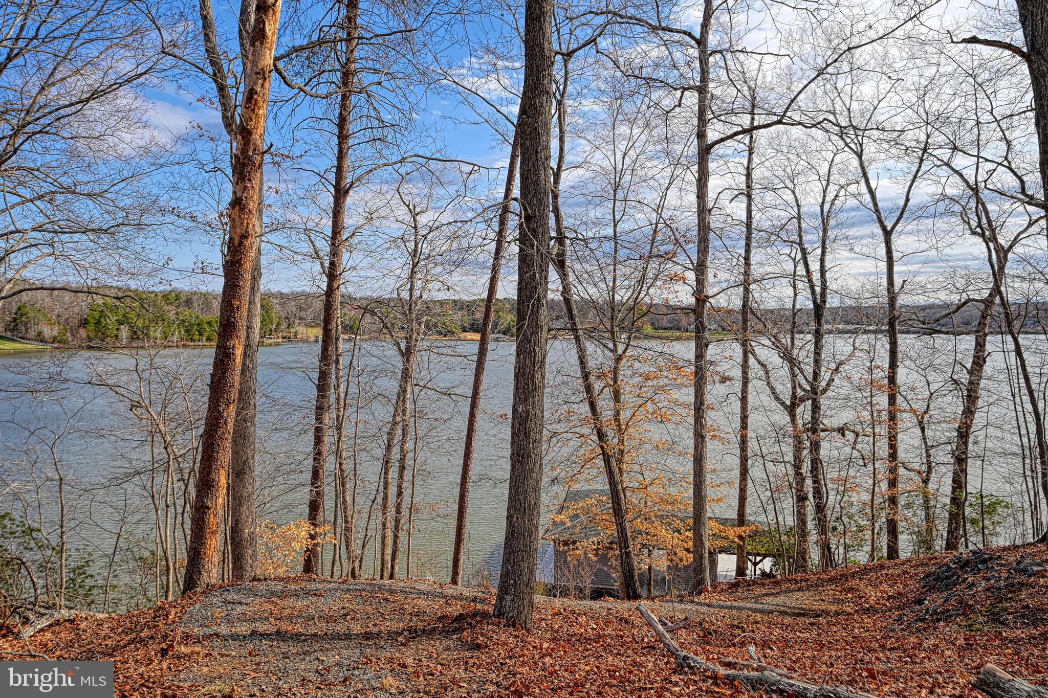 FRESHWATER ESTATES - Land