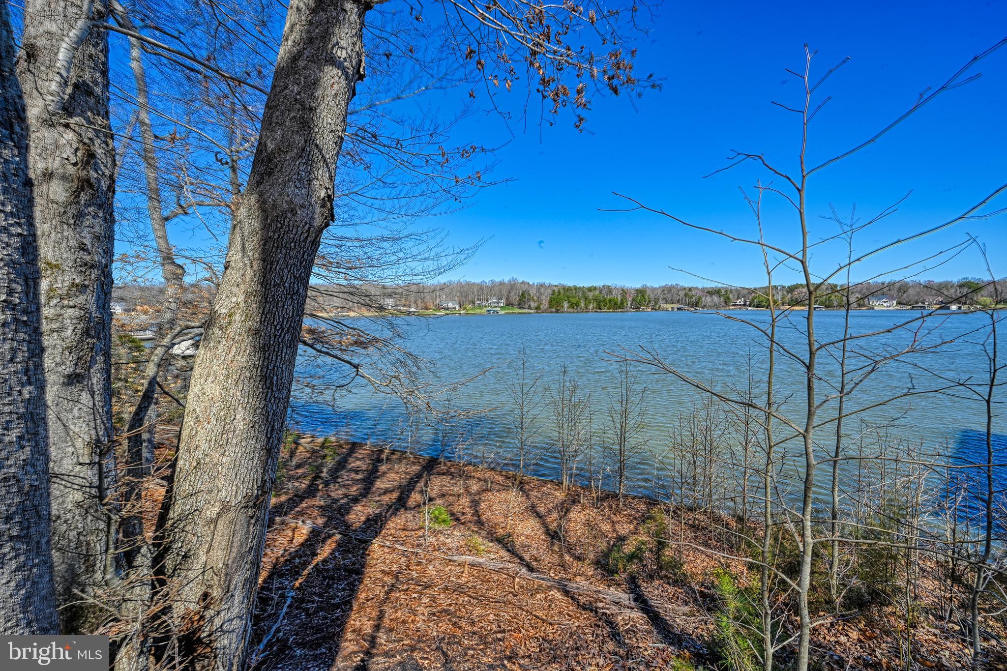 FRESHWATER ESTATES - Land