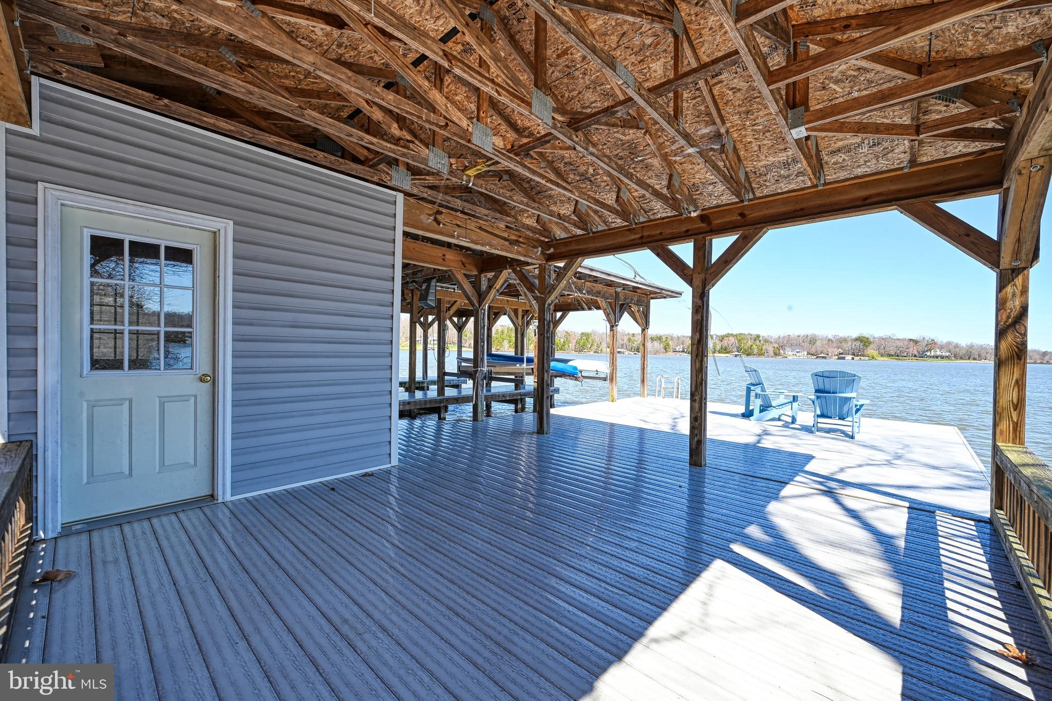 FRESHWATER ESTATES - Land