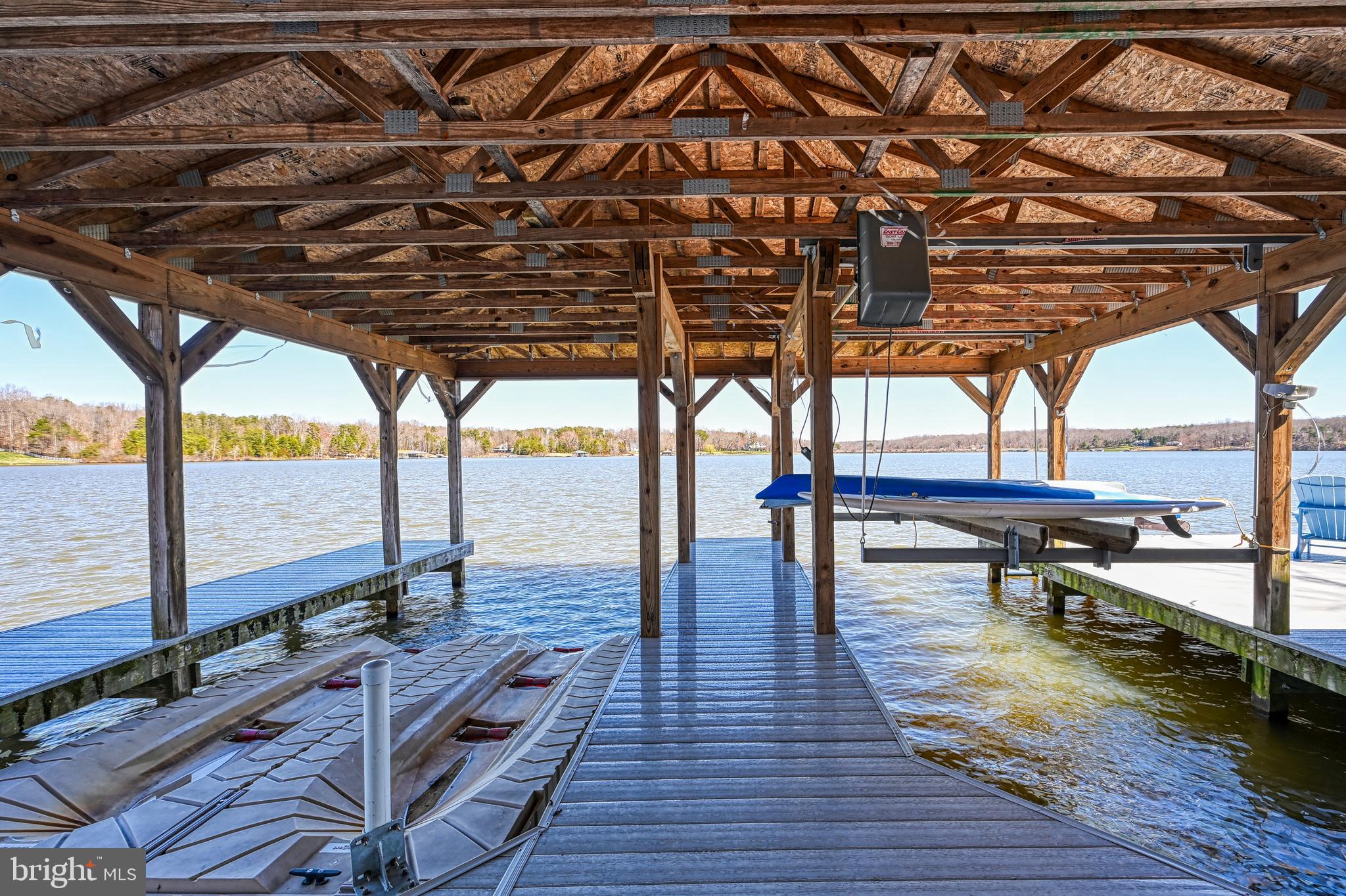 FRESHWATER ESTATES - Land