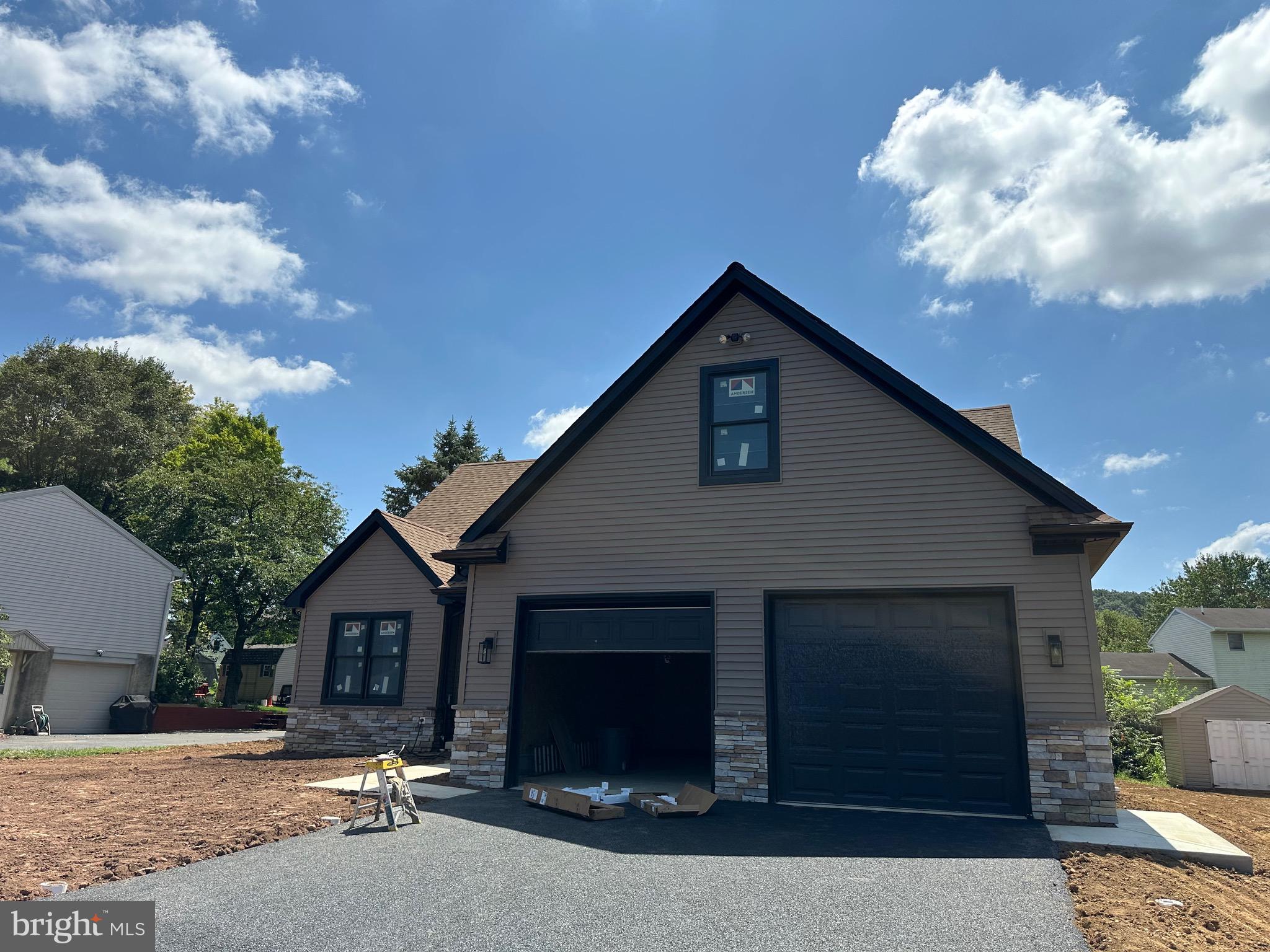 LONDONDERRY TOWNSHIP - Residential